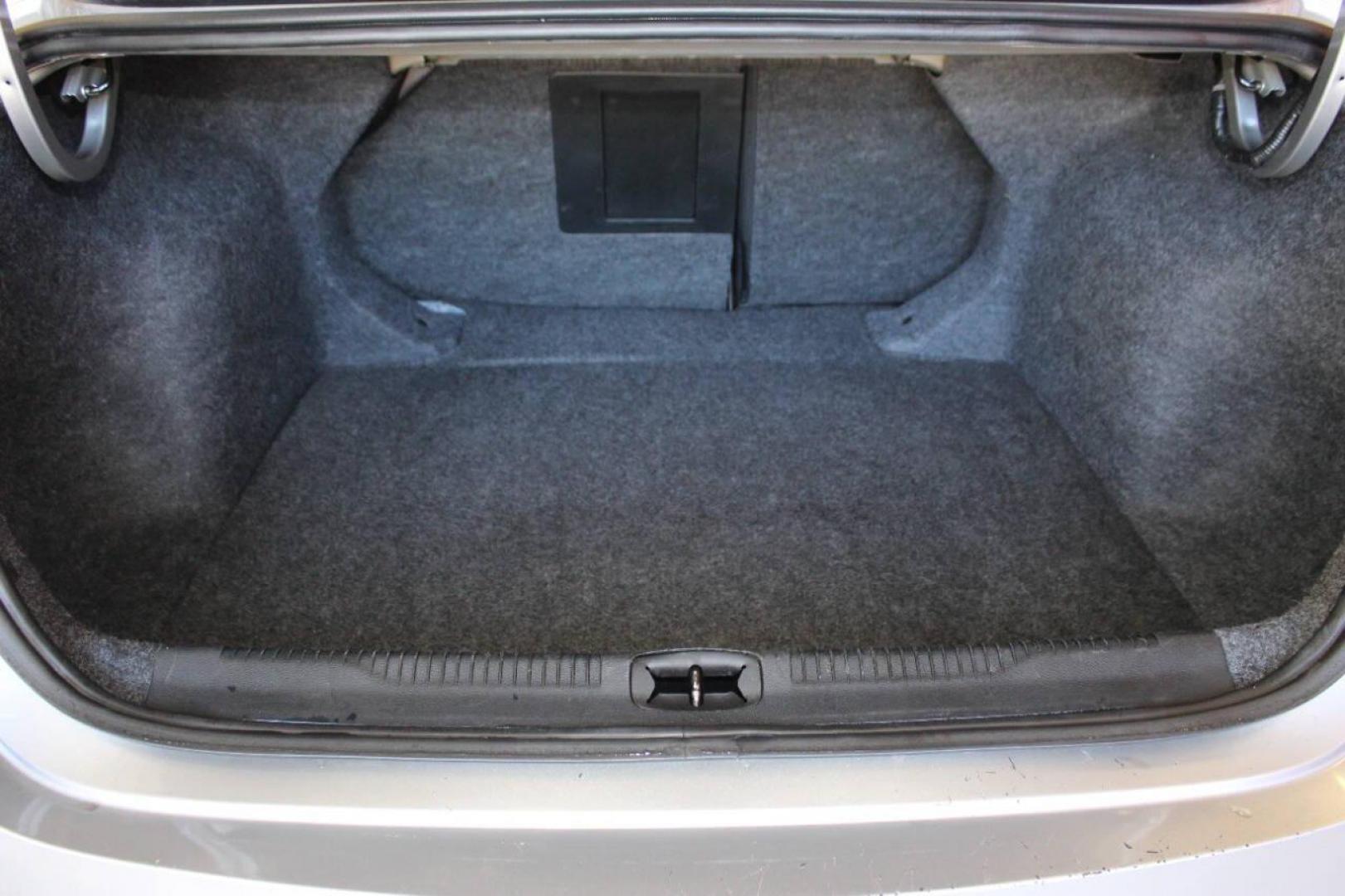 2015 Gray Chrysler 200 Limited (1C3CCCAB4FN) with an 2.4L L4 DOHC 16V engine, 9-Speed Automatic transmission, located at 4301 NW 39th , Oklahoma City, OK, 73112, (405) 949-5600, 35.512135, -97.598671 - NO DRIVERS LICENCE NO-FULL COVERAGE INSURANCE-NO CREDIT CHECK. COME ON OVER TO SUPERSPORTS AND TAKE A LOOK AND TEST DRIVE. PLEASE GIVE US A CALL AT (405) 949-5600. NO LICENSIA DE MANEJAR- NO SEGURO DE COBERTURA TOTAL- NO VERIFICACCION DE CREDITO. POR FAVOR VENGAN A SUPERSPORTS, ECHE UN - Photo#12