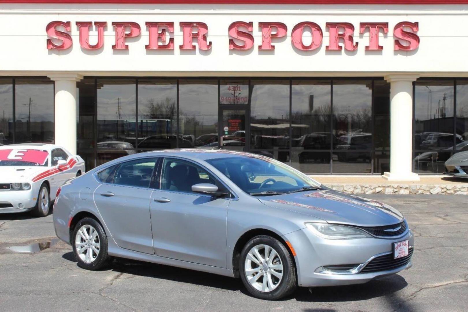 2015 Gray Chrysler 200 Limited (1C3CCCAB4FN) with an 2.4L L4 DOHC 16V engine, 9-Speed Automatic transmission, located at 4301 NW 39th , Oklahoma City, OK, 73112, (405) 949-5600, 35.512135, -97.598671 - NO DRIVERS LICENCE -NO FULL COVERAGE INSURANCE - NO CREDIT CHECK. COME ON OVER TO SUPERSPORTS, TAKE A LOOK AND TEST DRIVE. PLEASE GIVE US A CALL AT (405) 949-5600. NO LICENCIA DE CONDUCIR - NO SEGURO DE COBERTURA TOTAL - NO VERIFICACION DE CREDITO. VISITENOS EN SUPERSPORTS, MIRE NUESTRO - Photo#2