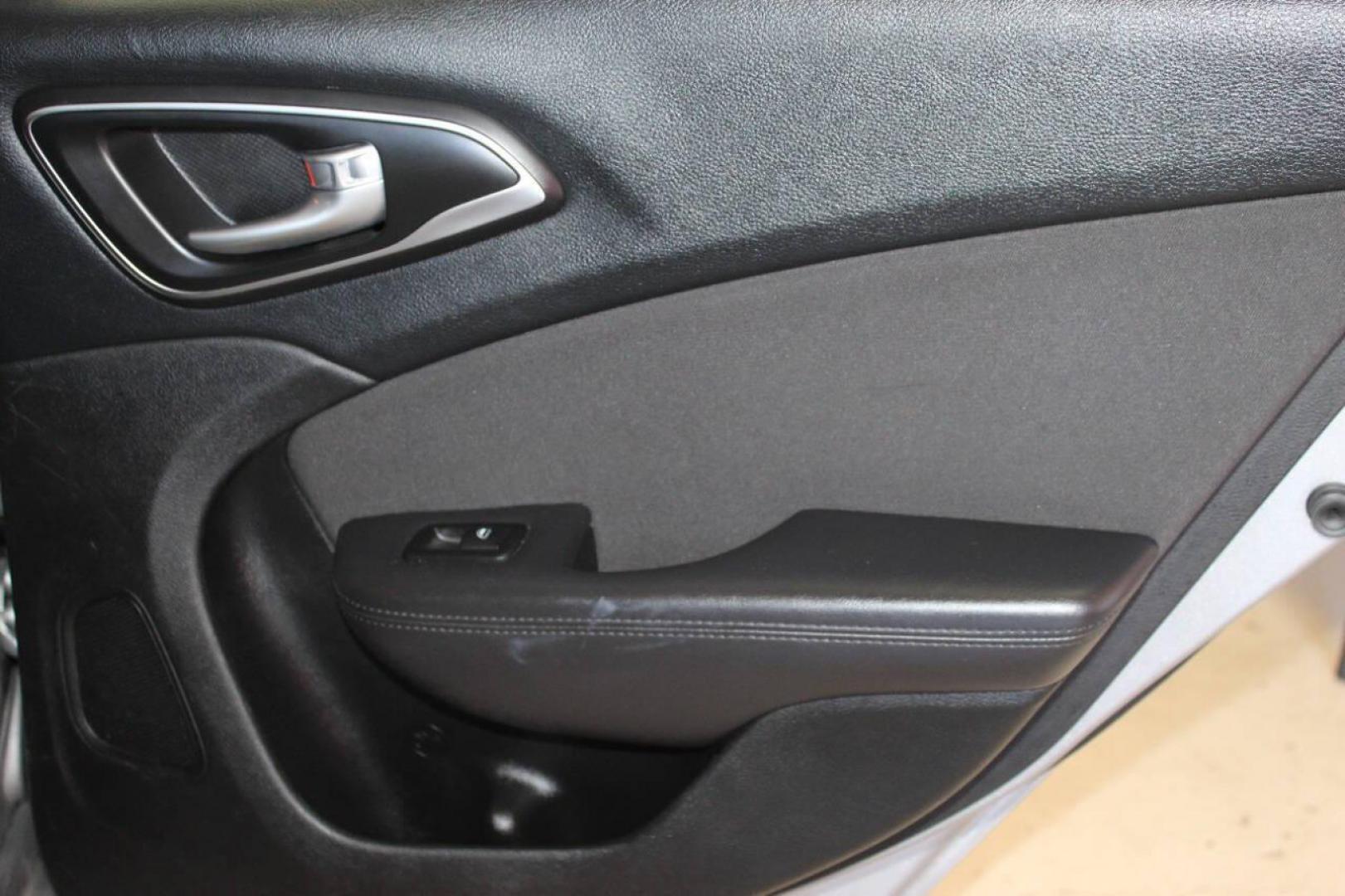 2015 Gray Chrysler 200 Limited (1C3CCCAB4FN) with an 2.4L L4 DOHC 16V engine, 9-Speed Automatic transmission, located at 4301 NW 39th , Oklahoma City, OK, 73112, (405) 949-5600, 35.512135, -97.598671 - NO DRIVERS LICENCE NO-FULL COVERAGE INSURANCE-NO CREDIT CHECK. COME ON OVER TO SUPERSPORTS AND TAKE A LOOK AND TEST DRIVE. PLEASE GIVE US A CALL AT (405) 949-5600. NO LICENSIA DE MANEJAR- NO SEGURO DE COBERTURA TOTAL- NO VERIFICACCION DE CREDITO. POR FAVOR VENGAN A SUPERSPORTS, ECHE UN - Photo#11