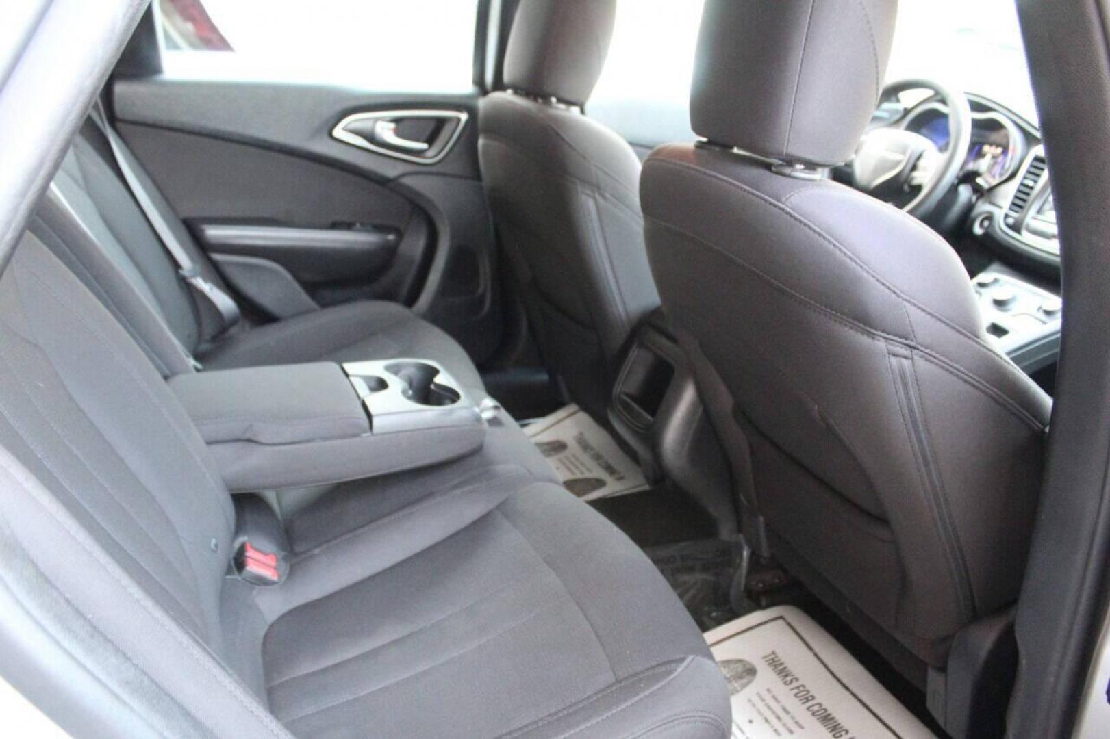 2015 Gray Chrysler 200 Limited (1C3CCCAB4FN) with an 2.4L L4 DOHC 16V engine, 9-Speed Automatic transmission, located at 4301 NW 39th , Oklahoma City, OK, 73112, (405) 949-5600, 35.512135, -97.598671 - NO DRIVERS LICENCE NO-FULL COVERAGE INSURANCE-NO CREDIT CHECK. COME ON OVER TO SUPERSPORTS AND TAKE A LOOK AND TEST DRIVE. PLEASE GIVE US A CALL AT (405) 949-5600. NO LICENSIA DE MANEJAR- NO SEGURO DE COBERTURA TOTAL- NO VERIFICACCION DE CREDITO. POR FAVOR VENGAN A SUPERSPORTS, ECHE UN - Photo#26