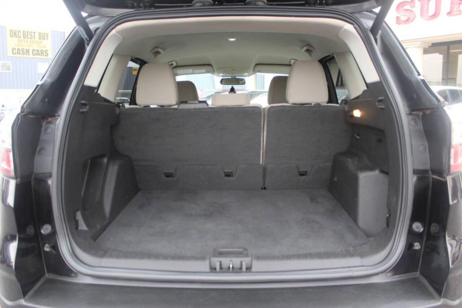 2017 Black Ford Escape SE FWD (1FMCU0GD4HU) with an 1.5L L4 DOHC 16V engine, 6A transmission, located at 4301 NW 39th , Oklahoma City, OK, 73112, (405) 949-5600, 35.512135, -97.598671 - NO DRIVERS LICENCE NO-FULL COVERAGE INSURANCE-NO CREDIT CHECK. COME ON OVER TO SUPERSPORTS AND TAKE A LOOK AND TEST DRIVE. PLEASE GIVE US A CALL AT (405) 949-5600. NO LICENSIA DE MANEJAR- NO SEGURO DE COBERTURA TOTAL- NO VERIFICACCION DE CREDITO. POR FAVOR VENGAN A SUPERSPORTS, - Photo#12