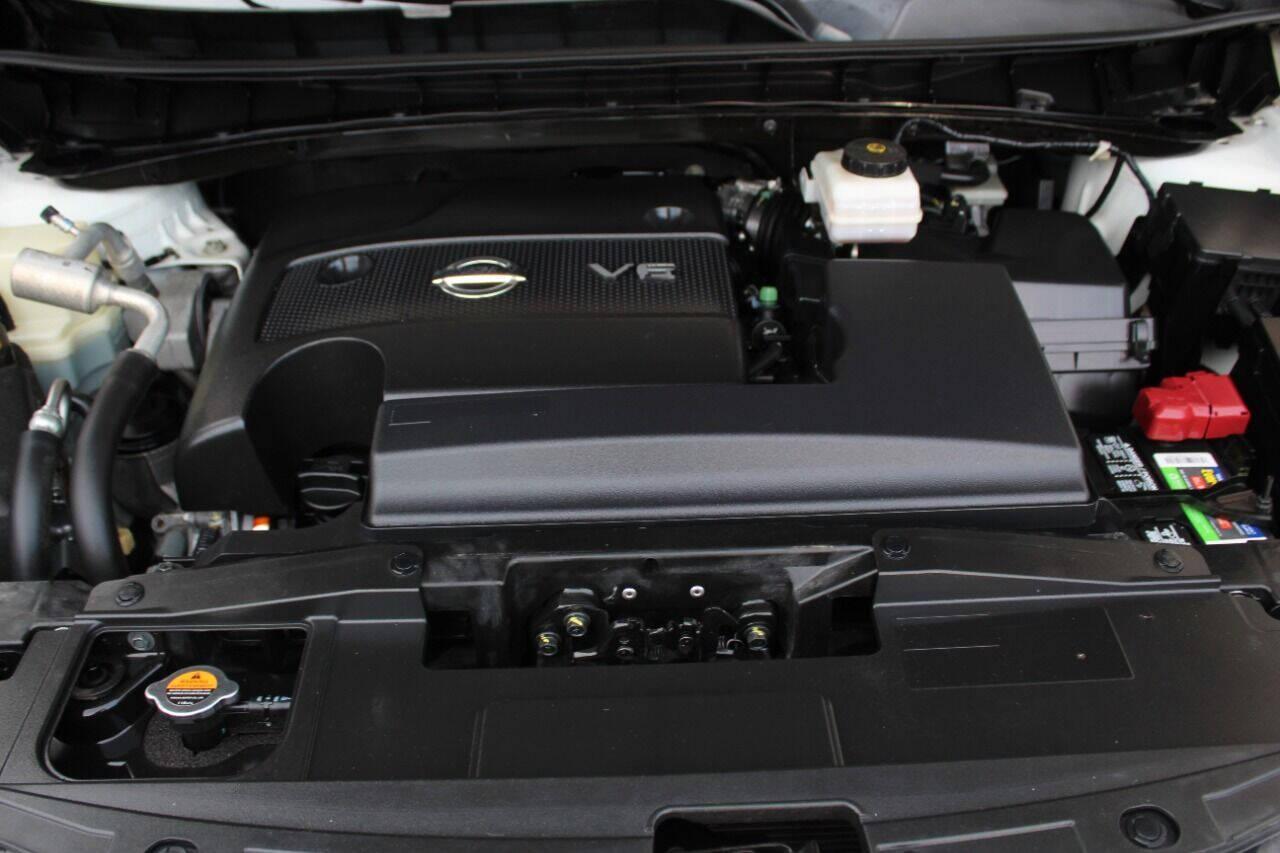 2015 White Nissan Murano Platinum FWD (5N1AZ2MG3FN) with an 3.5L V6 DOHC 24V engine, Continuously Variable Transmission transmission, located at 4301 NW 39th , Oklahoma City, OK, 73112, (405) 949-5600, 35.512135, -97.598671 - NO DRIVERS LICENCE NO-FULL COVERAGE INSURANCE-NO CREDIT CHECK. COME ON OVER TO SUPERSPORTS AND TAKE A LOOK AND TEST DRIVE PLEASE GIVE US A CALL AT (405) 949-5600. NO LICENSIA DE MANEJAR- NO SEGURO DE COBERTURA TOTAL- NO VERIFICACCION DE CREDITO. POR FAVOR VENGAN A SUPERSPORTS, ECHE UN V - Photo#7