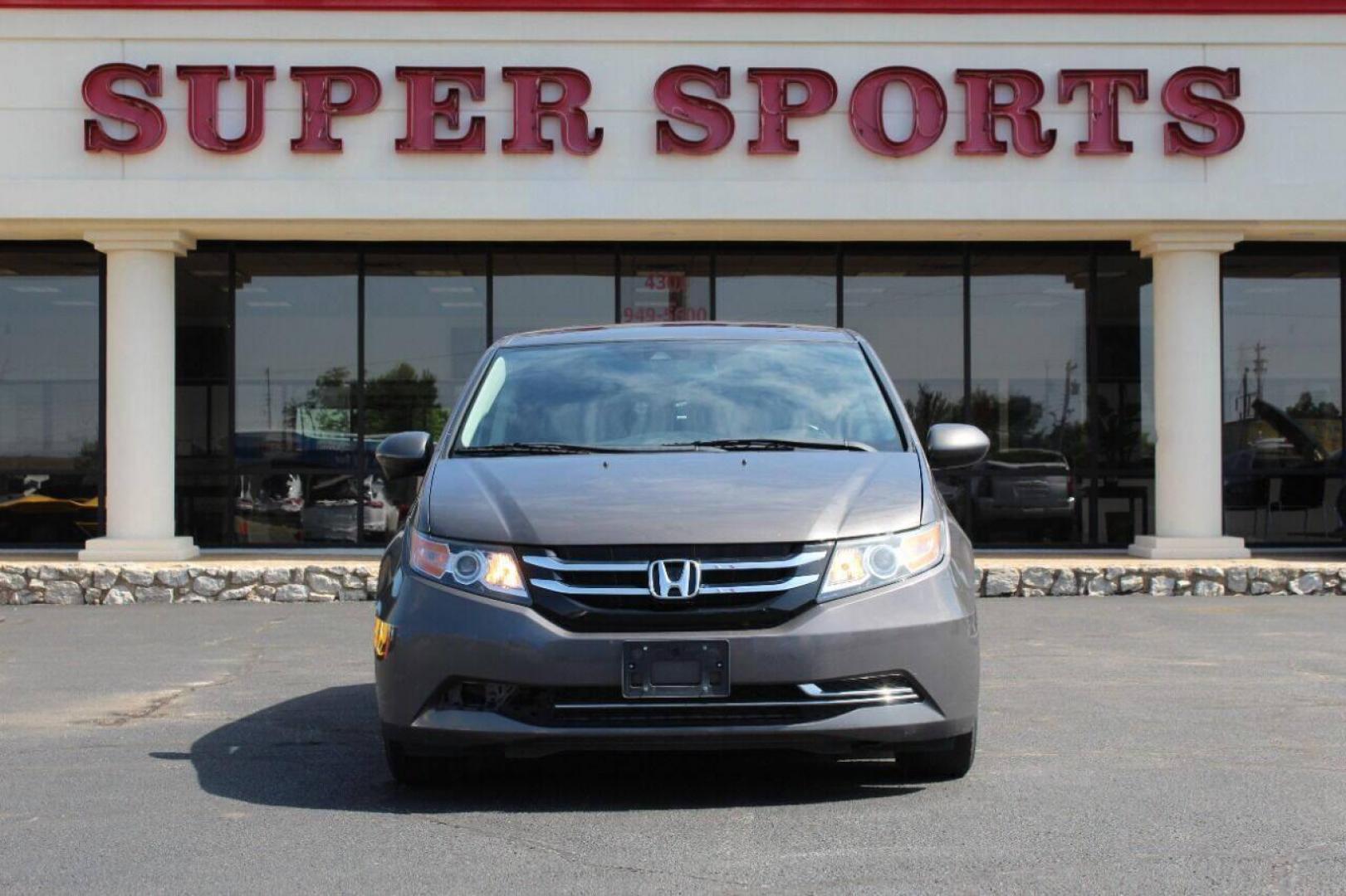 2016 Gray Honda Odyssey EX-L (5FNRL5H64GB) with an 3.5L V6 SOHC 24V engine, 6A transmission, located at 4301 NW 39th , Oklahoma City, OK, 73112, (405) 949-5600, 35.512135, -97.598671 - NO DRIVERS LICENSE NO-FULL COVERAGE INSURANCE-NO CREDIT CHECK. COME ON OVER TO SUPERSPORTS AND TAKE A LOOK AND TEST DRIVE. PLEASE GIVE US A CALL AT (405) 949-5600. NO LICENSIA DE MANEJAR- NO SEGURO DE COBERTURA TOTAL- NO VERIFICACCION DE CREDITO. POR FAVOR VENGAN A SUPERSPORTS, ECHE UN - Photo#2