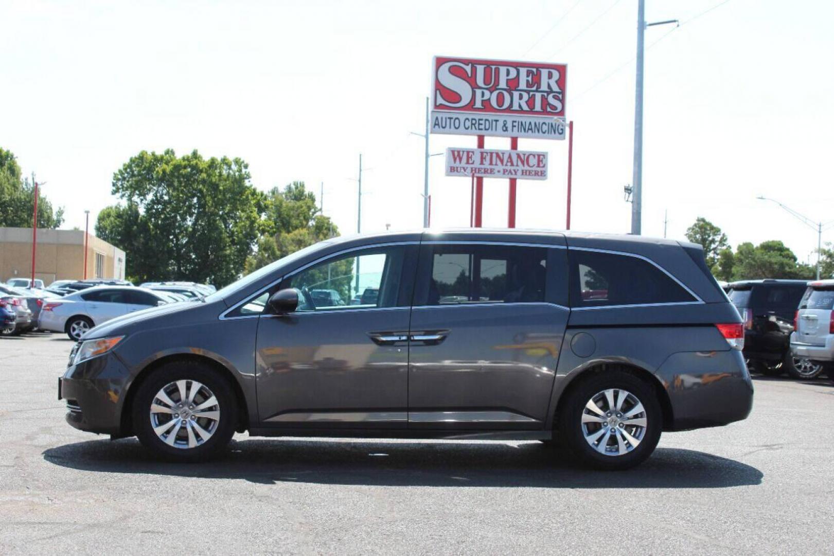 2016 Gray Honda Odyssey EX-L (5FNRL5H64GB) with an 3.5L V6 SOHC 24V engine, 6A transmission, located at 4301 NW 39th , Oklahoma City, OK, 73112, (405) 949-5600, 35.512135, -97.598671 - NO DRIVERS LICENSE NO-FULL COVERAGE INSURANCE-NO CREDIT CHECK. COME ON OVER TO SUPERSPORTS AND TAKE A LOOK AND TEST DRIVE. PLEASE GIVE US A CALL AT (405) 949-5600. NO LICENSIA DE MANEJAR- NO SEGURO DE COBERTURA TOTAL- NO VERIFICACCION DE CREDITO. POR FAVOR VENGAN A SUPERSPORTS, ECHE UN - Photo#6