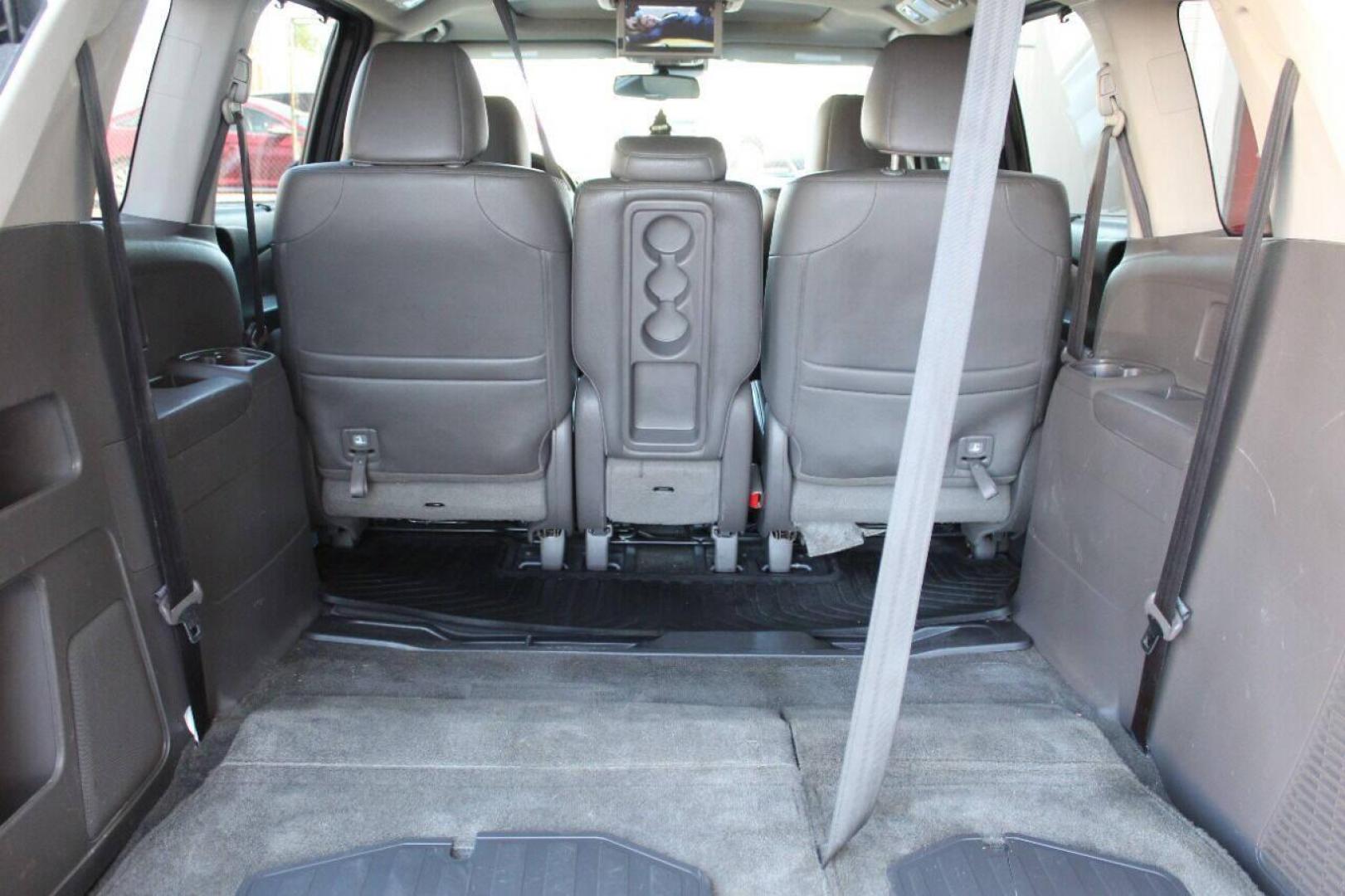 2016 Gray Honda Odyssey EX-L (5FNRL5H64GB) with an 3.5L V6 SOHC 24V engine, 6A transmission, located at 4301 NW 39th , Oklahoma City, OK, 73112, (405) 949-5600, 35.512135, -97.598671 - NO DRIVERS LICENSE NO-FULL COVERAGE INSURANCE-NO CREDIT CHECK. COME ON OVER TO SUPERSPORTS AND TAKE A LOOK AND TEST DRIVE. PLEASE GIVE US A CALL AT (405) 949-5600. NO LICENSIA DE MANEJAR- NO SEGURO DE COBERTURA TOTAL- NO VERIFICACCION DE CREDITO. POR FAVOR VENGAN A SUPERSPORTS, ECHE UN - Photo#13