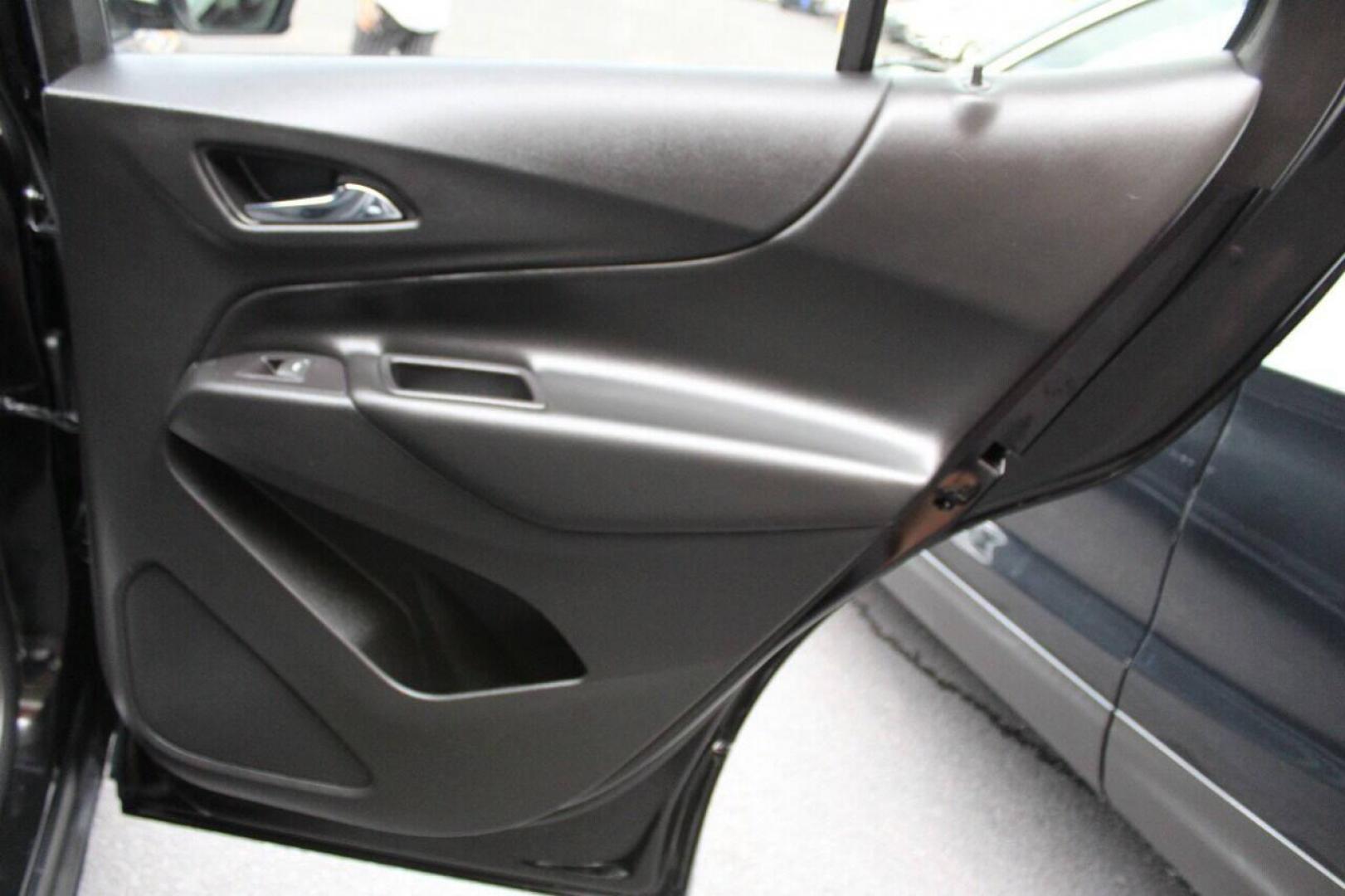2020 Black Chevrolet Equinox LT 1.5 2WD (2GNAXKEV9L6) with an 1.5L L4 DIR DOHC 16V TURBO engine, 6A transmission, located at 4301 NW 39th , Oklahoma City, OK, 73112, (405) 949-5600, 35.512135, -97.598671 - NO DRIVERS LICENCE NO-FULL COVERAGE INSURANCE-NO CREDIT CHECK. COME ON OVER TO SUPERSPORTS AND TAKE A LOOK AND TEST DRIVE. PLEASE GIVE US A CALL AT (405) 949-5600. NO LICENSIA DE MANEJAR- NO SEGURO DE COBERTURA TOTAL- NO VERIFICACCION DE CREDITO. POR FAVOR VENGAN A SUPERSPORTS, ECHE UN - Photo#11