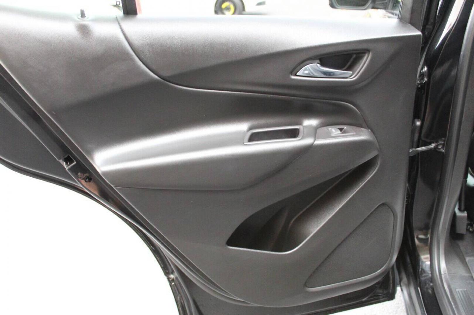 2020 Black Chevrolet Equinox LT 1.5 2WD (2GNAXKEV9L6) with an 1.5L L4 DIR DOHC 16V TURBO engine, 6A transmission, located at 4301 NW 39th , Oklahoma City, OK, 73112, (405) 949-5600, 35.512135, -97.598671 - NO DRIVERS LICENCE NO-FULL COVERAGE INSURANCE-NO CREDIT CHECK. COME ON OVER TO SUPERSPORTS AND TAKE A LOOK AND TEST DRIVE. PLEASE GIVE US A CALL AT (405) 949-5600. NO LICENSIA DE MANEJAR- NO SEGURO DE COBERTURA TOTAL- NO VERIFICACCION DE CREDITO. POR FAVOR VENGAN A SUPERSPORTS, ECHE UN - Photo#14