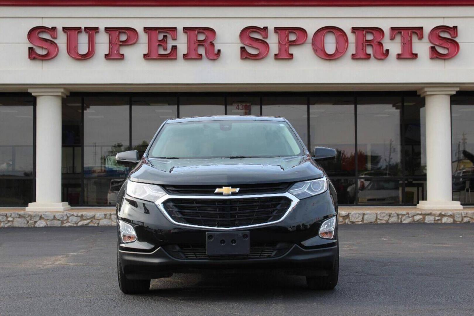 2020 Black Chevrolet Equinox LT 1.5 2WD (2GNAXKEV9L6) with an 1.5L L4 DIR DOHC 16V TURBO engine, 6A transmission, located at 4301 NW 39th , Oklahoma City, OK, 73112, (405) 949-5600, 35.512135, -97.598671 - NO DRIVERS LICENCE NO-FULL COVERAGE INSURANCE-NO CREDIT CHECK. COME ON OVER TO SUPERSPORTS AND TAKE A LOOK AND TEST DRIVE. PLEASE GIVE US A CALL AT (405) 949-5600. NO LICENSIA DE MANEJAR- NO SEGURO DE COBERTURA TOTAL- NO VERIFICACCION DE CREDITO. POR FAVOR VENGAN A SUPERSPORTS, ECHE UN - Photo#2
