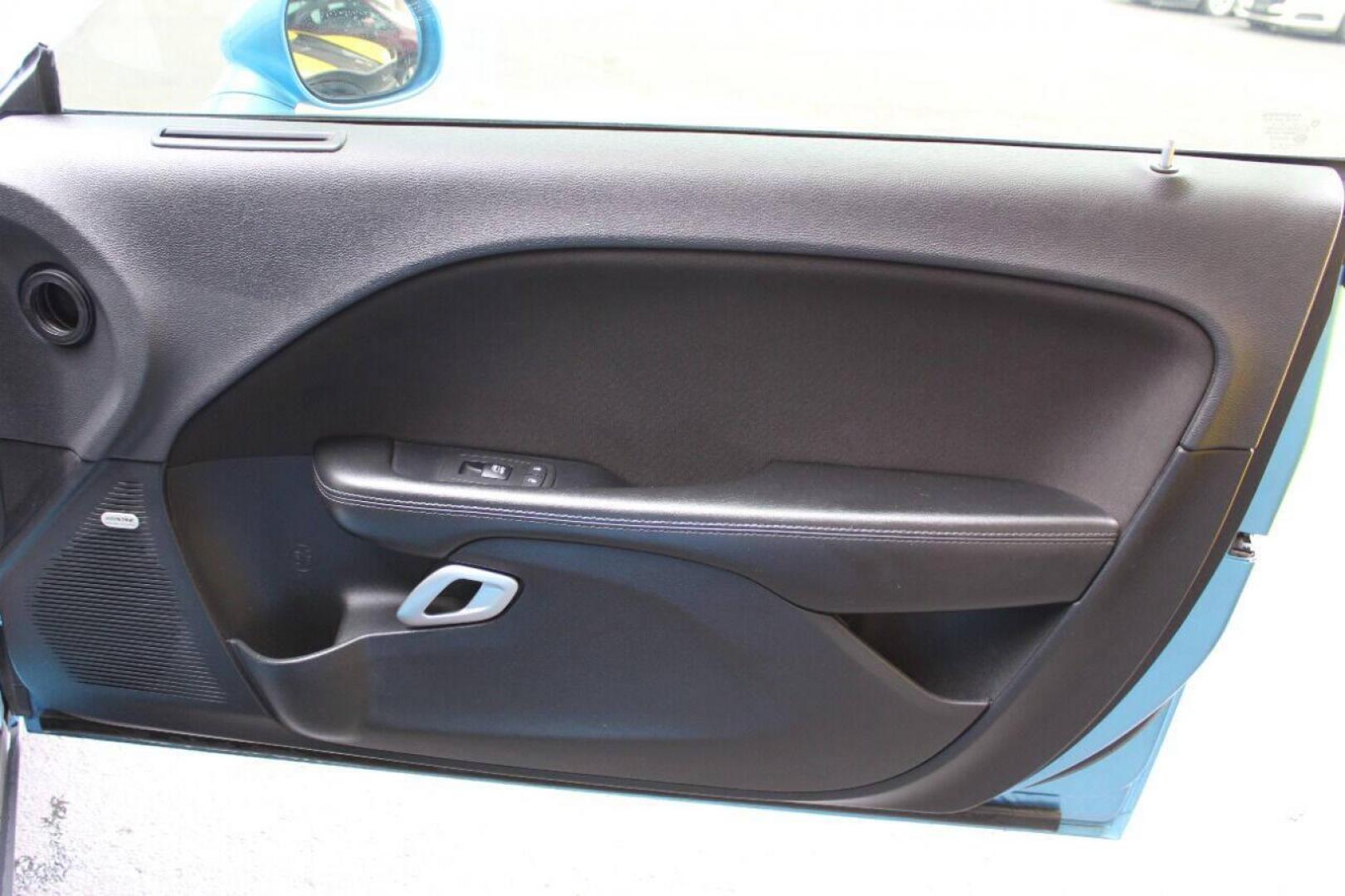 2016 Blue Dodge Challenger R/T Plus (2C3CDZBT4GH) with an 5.7L V8 OHV 16V engine, Manual 6-Speed transmission, located at 4301 NW 39th , Oklahoma City, OK, 73112, (405) 949-5600, 35.512135, -97.598671 - NO DRIVERS LICENCE -NO FULL COVERAGE INSURANCE - NO CREDIT CHECK. COME ON OVER TO SUPERSPORTS, TAKE A LOOK AND TEST DRIVE. PLEASE GIVE US A CALL AT (405) 949-5600. NO LICENCIA DE CONDUCIR - NO SEGURO DE COBERTURA TOTAL - NO VERIFICACION DE CREDITO. VISITENOS EN SUPERSPORTS, MIRE N - Photo#9