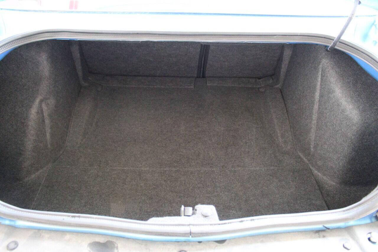 2016 Blue Dodge Challenger R/T Plus (2C3CDZBT4GH) with an 5.7L V8 OHV 16V engine, Manual 6-Speed transmission, located at 4301 NW 39th , Oklahoma City, OK, 73112, (405) 949-5600, 35.512135, -97.598671 - NO DRIVERS LICENCE -NO FULL COVERAGE INSURANCE - NO CREDIT CHECK. COME ON OVER TO SUPERSPORTS, TAKE A LOOK AND TEST DRIVE. PLEASE GIVE US A CALL AT (405) 949-5600. NO LICENCIA DE CONDUCIR - NO SEGURO DE COBERTURA TOTAL - NO VERIFICACION DE CREDITO. VISITENOS EN SUPERSPORTS, MIRE N - Photo#10