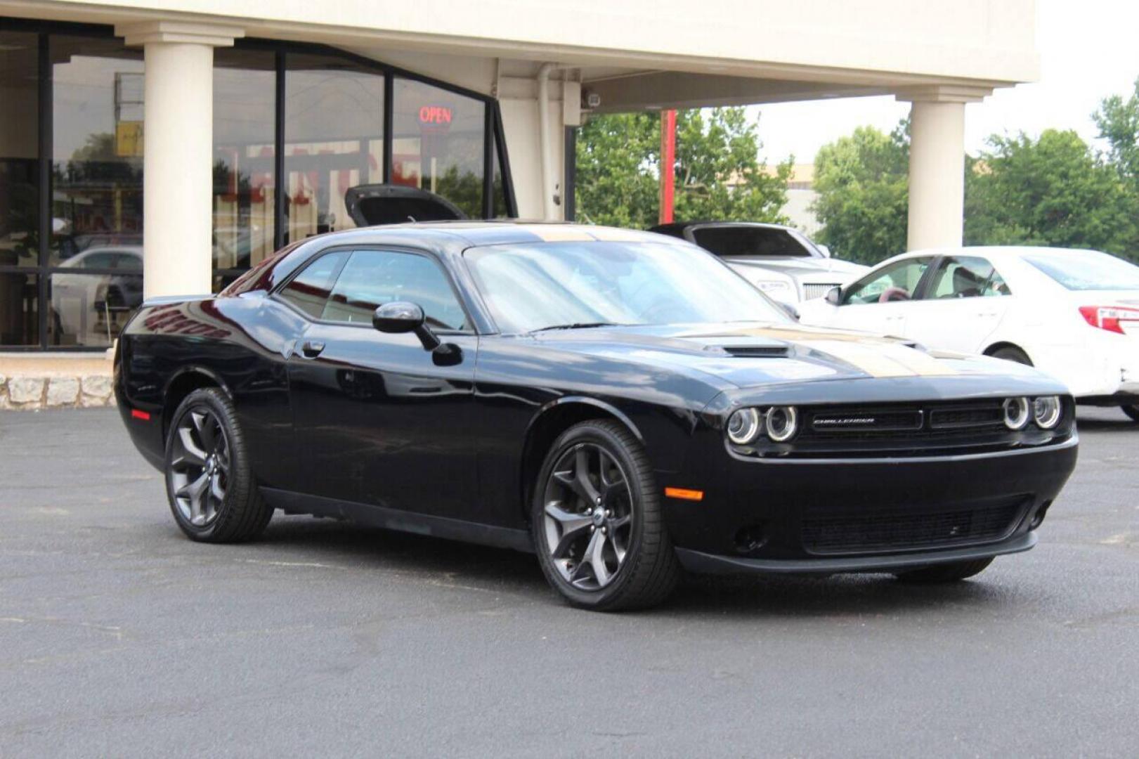 2018 Black Dodge Challenger SXT (2C3CDZAG4JH) with an 3.6L V6 DOHC 24V engine, 8A transmission, located at 4301 NW 39th , Oklahoma City, OK, 73112, (405) 949-5600, 35.512135, -97.598671 - Photo#2