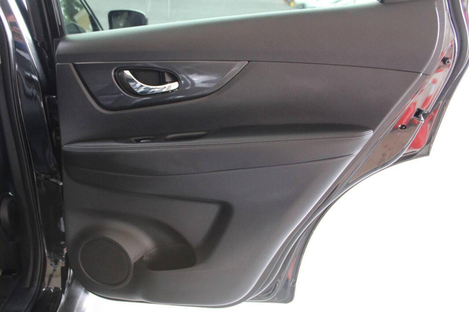 2018 Black Nissan Rogue S AWD (KNMAT2MV1JP) with an 2.5L L4 DOHC 16V engine, CVT transmission, located at 4301 NW 39th , Oklahoma City, OK, 73112, (405) 949-5600, 35.512135, -97.598671 - NO DRIVERS LICENCE NO-FULL COVERAGE INSURANCE-NO CREDIT CHECK. COME ON OVER TO SUPERSPORTS AND TAKE A LOOK AND TEST DRIVE. PLEASE GIVE US A CALL AT (405) 949-5600. NO LICENSIA DE MANEJAR- NO SEGURO DE COBERTURA TOTAL- NO VERIFICACCION DE CREDITO. POR FAVOR VENGAN A SUPERSPORTS, ECHE UN - Photo#10