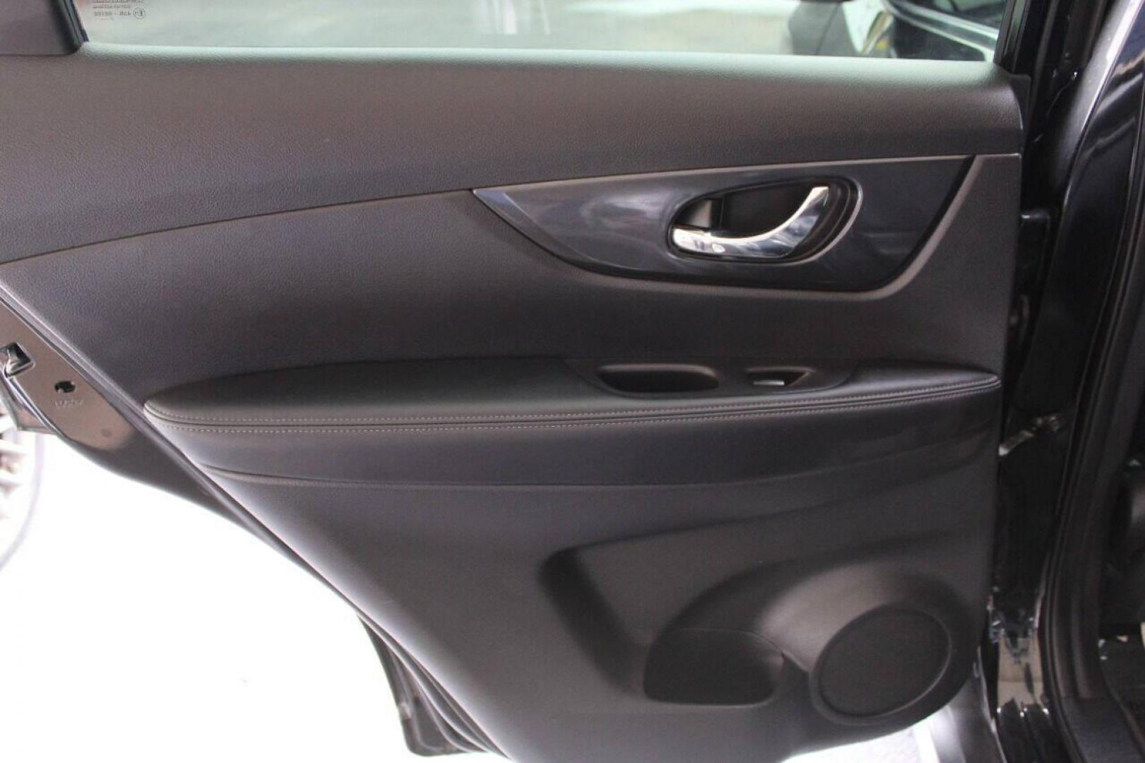 2018 Black Nissan Rogue S AWD (KNMAT2MV1JP) with an 2.5L L4 DOHC 16V engine, CVT transmission, located at 4301 NW 39th , Oklahoma City, OK, 73112, (405) 949-5600, 35.512135, -97.598671 - NO DRIVERS LICENCE NO-FULL COVERAGE INSURANCE-NO CREDIT CHECK. COME ON OVER TO SUPERSPORTS AND TAKE A LOOK AND TEST DRIVE. PLEASE GIVE US A CALL AT (405) 949-5600. NO LICENSIA DE MANEJAR- NO SEGURO DE COBERTURA TOTAL- NO VERIFICACCION DE CREDITO. POR FAVOR VENGAN A SUPERSPORTS, ECHE UN - Photo#13