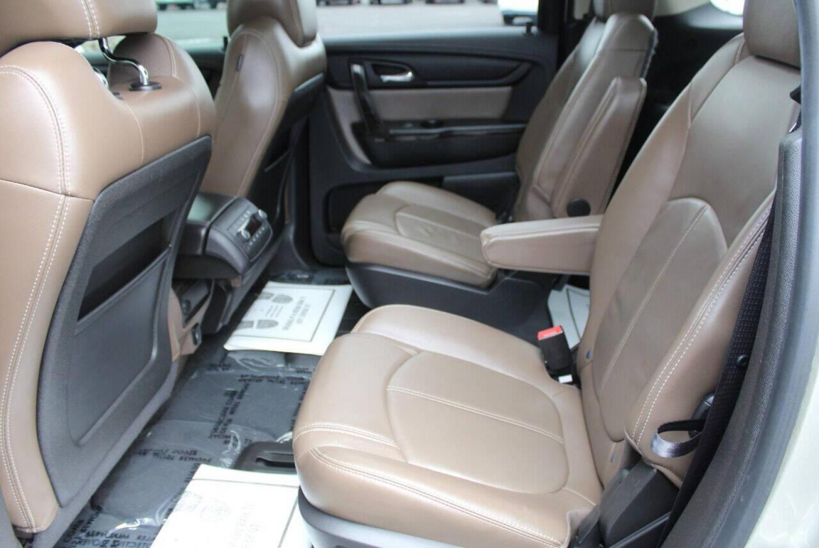 2017 Tan GMC Acadia SLT-2 FWD (1GKKRSKD8HJ) with an 3.6L V6 DOHC 24V engine, 6A transmission, located at 4301 NW 39th , Oklahoma City, OK, 73112, (405) 949-5600, 35.512135, -97.598671 - NO DRIVERS LICENCE NO - FULL COVERAGE INSURANCE - NO CREDIT CHECK. COME ON OVER TO SUPERSPORTS AND TAKE A LOOK AND TEST DRIVE . PLEASE GIVE US A CALL AT (405) 949-5600. NO LICENCIA DE MANEJAR - NO SEGURO DE COBERTURA TOTAL - NO VERIFICACION DE CREDITO. POR FAVOR VENGAN A SUPERSPORTS, EC - Photo#16