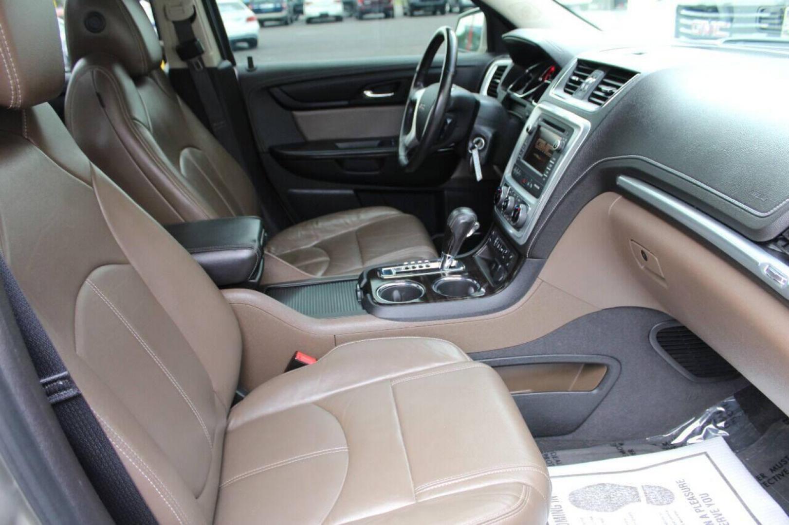2017 Tan GMC Acadia SLT-2 FWD (1GKKRSKD8HJ) with an 3.6L V6 DOHC 24V engine, 6A transmission, located at 4301 NW 39th , Oklahoma City, OK, 73112, (405) 949-5600, 35.512135, -97.598671 - NO DRIVERS LICENCE NO - FULL COVERAGE INSURANCE - NO CREDIT CHECK. COME ON OVER TO SUPERSPORTS AND TAKE A LOOK AND TEST DRIVE . PLEASE GIVE US A CALL AT (405) 949-5600. NO LICENCIA DE MANEJAR - NO SEGURO DE COBERTURA TOTAL - NO VERIFICACION DE CREDITO. POR FAVOR VENGAN A SUPERSPORTS, EC - Photo#9