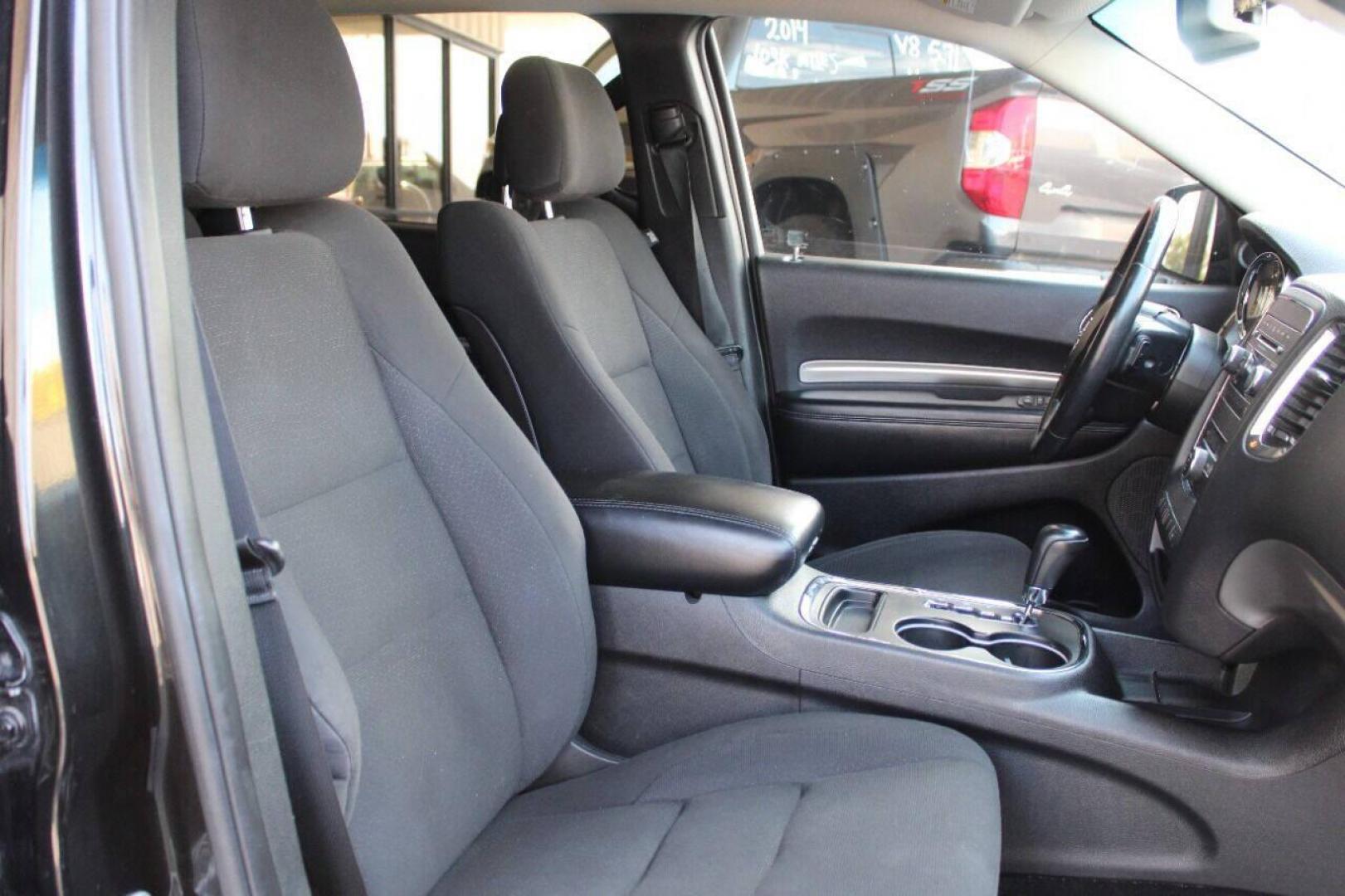 2013 Black Dodge Durango SXT RWD (1C4RDHAG7DC) with an 3.6L V6 DOHC 24V engine, 5-Speed Automatic transmission, located at 4301 NW 39th , Oklahoma City, OK, 73112, (405) 949-5600, 35.512135, -97.598671 - NO DRIVERS LICENCE NO-FULL COVERAGE INSURANCE-NO CREDIT CHECK. COME ON OVER TO SUPERSPORTS AND TAKE A LOOK AND TEST DRIVE PLEASE GIVE US A CALL AT (405) 949-5600. NO LICENSIA DE MANEJAR- NO SEGURO DE COBERTURA TOTAL- NO VERIFICACCION DE CREDITO. POR FAVOR VENGAN A SUPERSPORTS, E - Photo#27