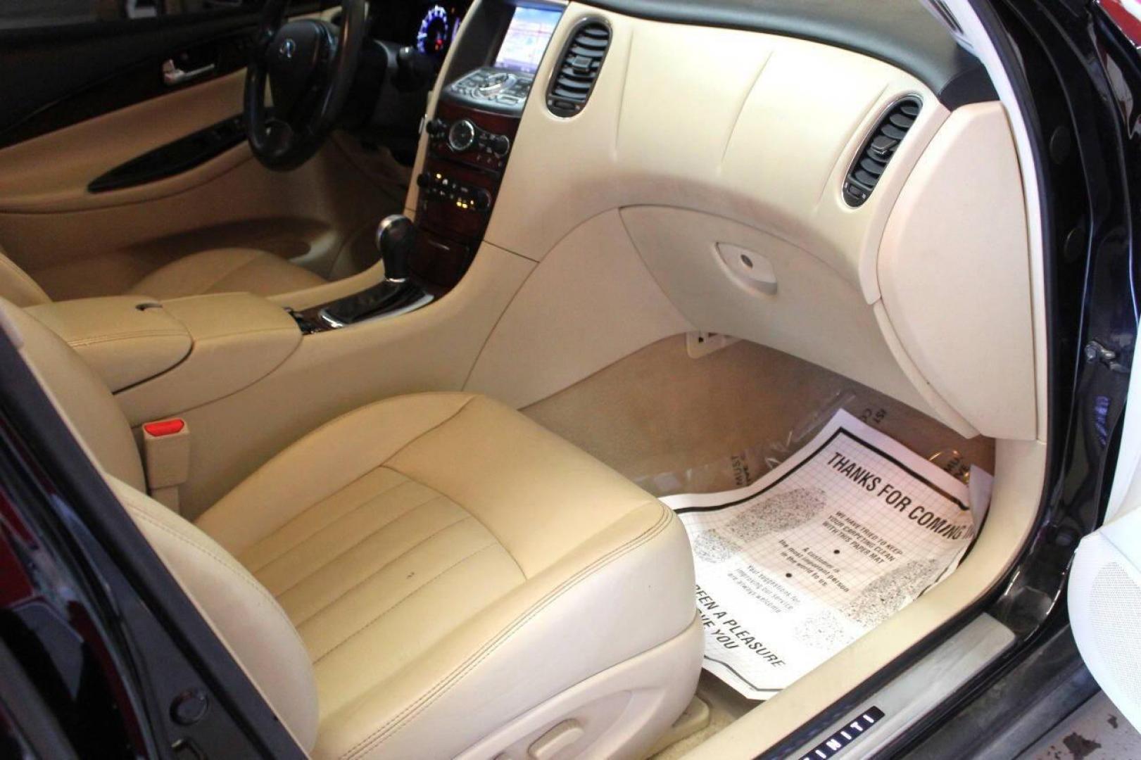 2016 Purple Infiniti QX50 Base AWD (JN1BJ0RR7GM) with an 3.7L V6 DOHC 24V engine, 7A transmission, located at 4301 NW 39th , Oklahoma City, OK, 73112, (405) 949-5600, 35.512135, -97.598671 - NO DRIVERS LICENCE NO-FULL COVERAGE INSURANCE-NO CREDIT CHECK. COME ON OVER TO SUPERSPORTS AND TAKE A LOOK AND TEST DRIVE. PLEASE GIVE US A CALL AT (405) 949-5600 . NO LICENSIA DE MANEJAR- NO SEGURO DE COBERTURA TOTAL- NO VERIFICACCION DE CREDITO. POR FAVOR VENGAN A SUPERSPORTS, ECHE UN - Photo#9