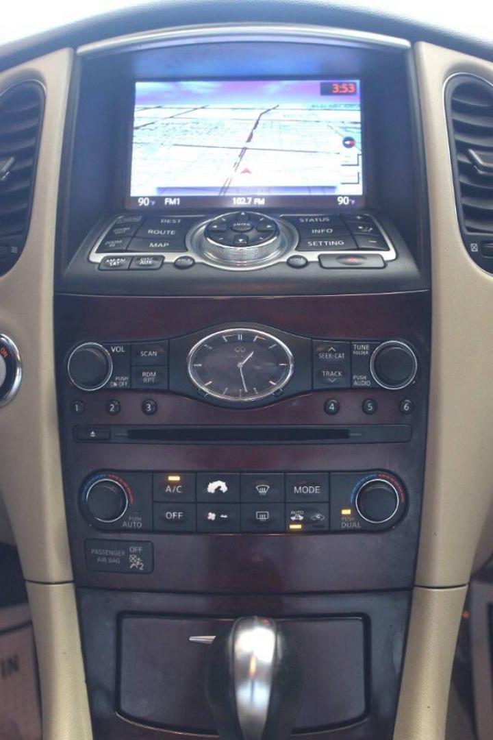 2016 Purple Infiniti QX50 Base AWD (JN1BJ0RR7GM) with an 3.7L V6 DOHC 24V engine, 7A transmission, located at 4301 NW 39th , Oklahoma City, OK, 73112, (405) 949-5600, 35.512135, -97.598671 - NO DRIVERS LICENCE NO-FULL COVERAGE INSURANCE-NO CREDIT CHECK. COME ON OVER TO SUPERSPORTS AND TAKE A LOOK AND TEST DRIVE. PLEASE GIVE US A CALL AT (405) 949-5600 . NO LICENSIA DE MANEJAR- NO SEGURO DE COBERTURA TOTAL- NO VERIFICACCION DE CREDITO. POR FAVOR VENGAN A SUPERSPORTS, ECHE UN - Photo#20
