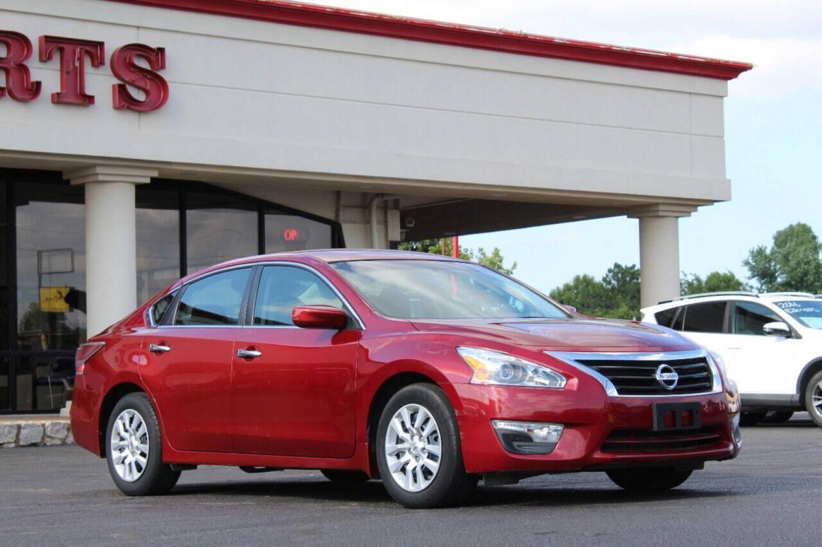 2015 Red Nissan Altima 2.5 S (1N4AL3AP7FC) with an 2.5L L4 DOHC 16V engine, Continuously Variable Transmission transmission, located at 4301 NW 39th , Oklahoma City, OK, 73112, (405) 949-5600, 35.512135, -97.598671 - NO DRIVERS LICENCE NO-FULL COVERAGE INSURANCE-NO CREDIT CHECK. COME ON OVER TO SUPERSPORTS AND TAKE A LOOK AND TEST DRIVE. PLEASE GIVE US A CALL AT (405) 949-5600. NO LICENSIA DE MANEJAR- NO SEGURO DE COBERTURA TOTAL- NO VERIFICACCION DE CREDITO. POR FAVOR VENGAN A SUPERSPORTS, - Photo#0