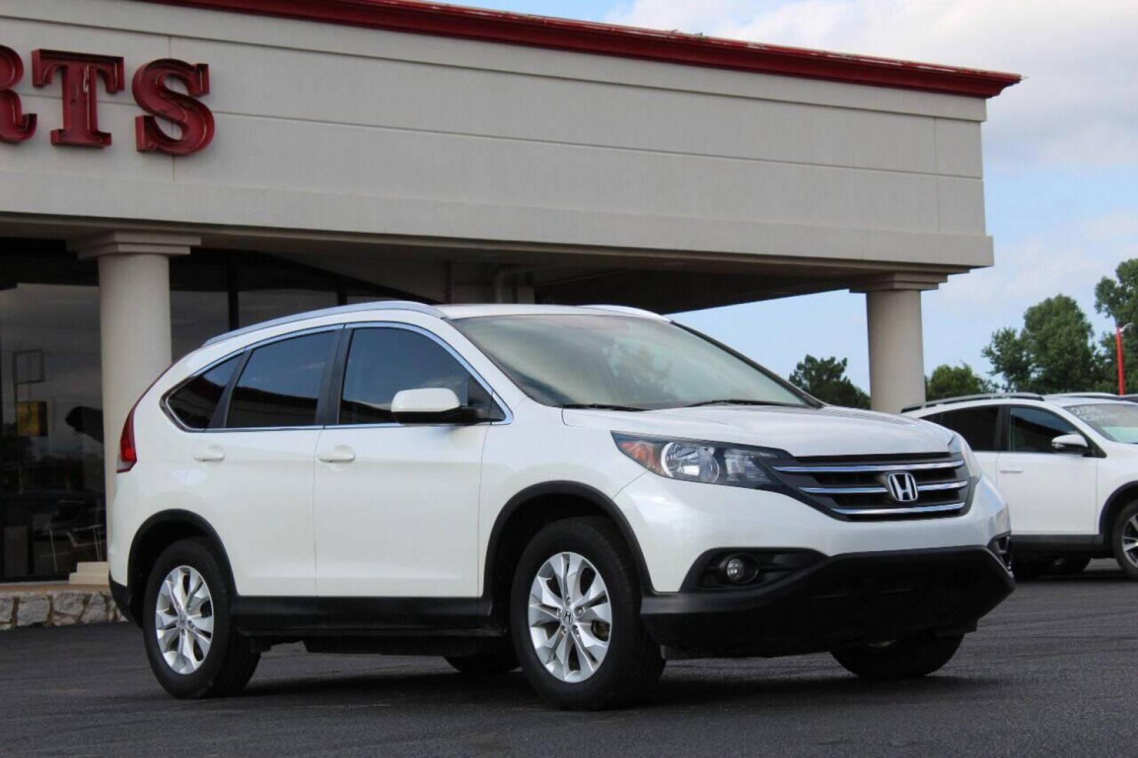 2014 Off White Honda CR-V EX-L 2WD 5-Speed AT (5J6RM3H7XEL) with an 2.4L L4 DOHC 16V engine, 5-Speed Automatic transmission, located at 4301 NW 39th , Oklahoma City, OK, 73112, (405) 949-5600, 35.512135, -97.598671 - Photo#2