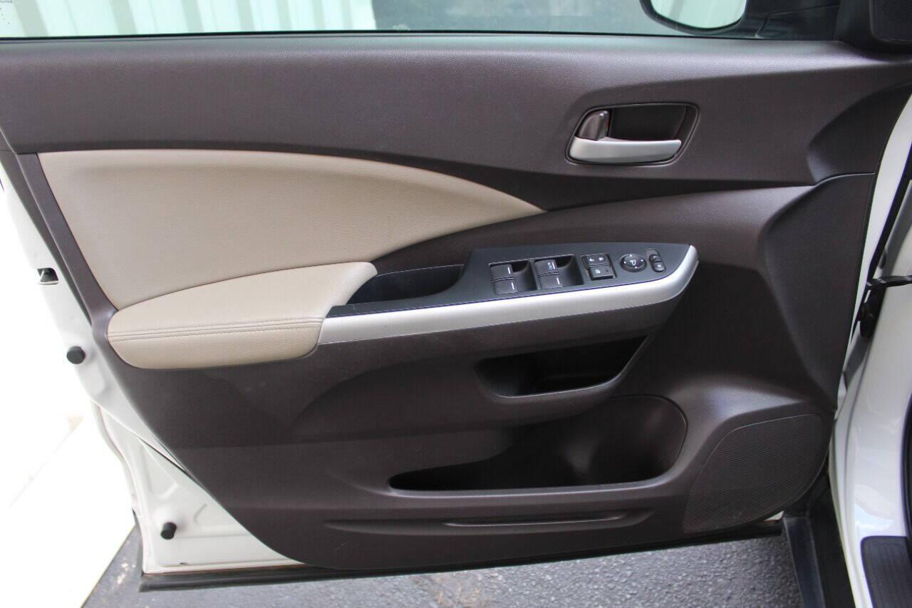 2014 Off White Honda CR-V EX-L 2WD 5-Speed AT (5J6RM3H7XEL) with an 2.4L L4 DOHC 16V engine, 5-Speed Automatic transmission, located at 4301 NW 39th , Oklahoma City, OK, 73112, (405) 949-5600, 35.512135, -97.598671 - NO DRIVERS LICENCE -NO FULL COVERAGE INSURANCE - NO CREDIT CHECK. COME ON OVER TO SUPERSPORTS, TAKE A LOOK AND TEST DRIVE. PLEASE GIVE US A CALL AT (405) 949-5600. NO LICENCIA DE CONDUCIR - NO SEGURO DE COBERTURA TOTAL - NO VERIFICACION DE CREDITO. VISITENOS EN SUPERSPORTS, MIRE NUESTRO - Photo#15