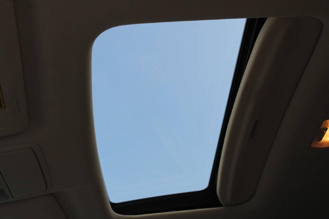 2014 Off White Honda CR-V EX-L 2WD 5-Speed AT (5J6RM3H7XEL) with an 2.4L L4 DOHC 16V engine, 5-Speed Automatic transmission, located at 4301 NW 39th , Oklahoma City, OK, 73112, (405) 949-5600, 35.512135, -97.598671 - NO DRIVERS LICENCE -NO FULL COVERAGE INSURANCE - NO CREDIT CHECK. COME ON OVER TO SUPERSPORTS, TAKE A LOOK AND TEST DRIVE. PLEASE GIVE US A CALL AT (405) 949-5600. NO LICENCIA DE CONDUCIR - NO SEGURO DE COBERTURA TOTAL - NO VERIFICACION DE CREDITO. VISITENOS EN SUPERSPORTS, MIRE NUESTRO - Photo#19