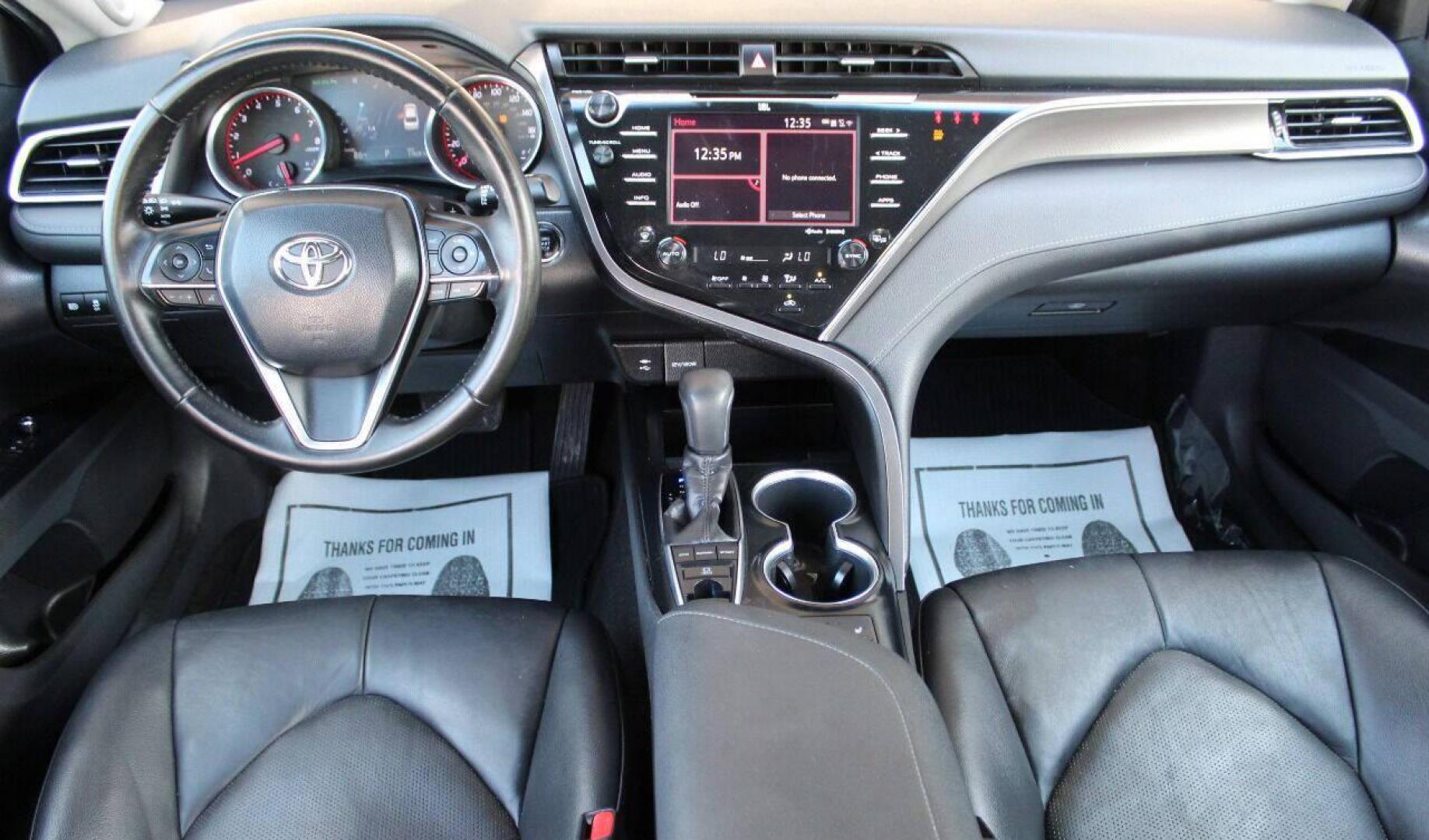 2018 Maroon Toyota Camry XSE (4T1B61HK5JU) with an 2.5L L4 DOHC 16V engine, 8A transmission, located at 4301 NW 39th , Oklahoma City, OK, 73112, (405) 949-5600, 35.512135, -97.598671 - NO DRIVERS LICENCE NO-FULL COVERAGE INSURANCE-NO CREDIT CHECK. COME ON OVER TO SUPERSPORTS AND TAKE A LOOK AND TEST DRIVE. PLEASE GIVE US A CALL AT (405) 949-5600. NO LICENSIA DE MANEJAR- NO SEGURO DE COBERTURA TOTAL- NO VERIFICACCION DE CREDITO. POR FAVOR VENGAN A SUPERSPORTS, ECHE UN - Photo#17