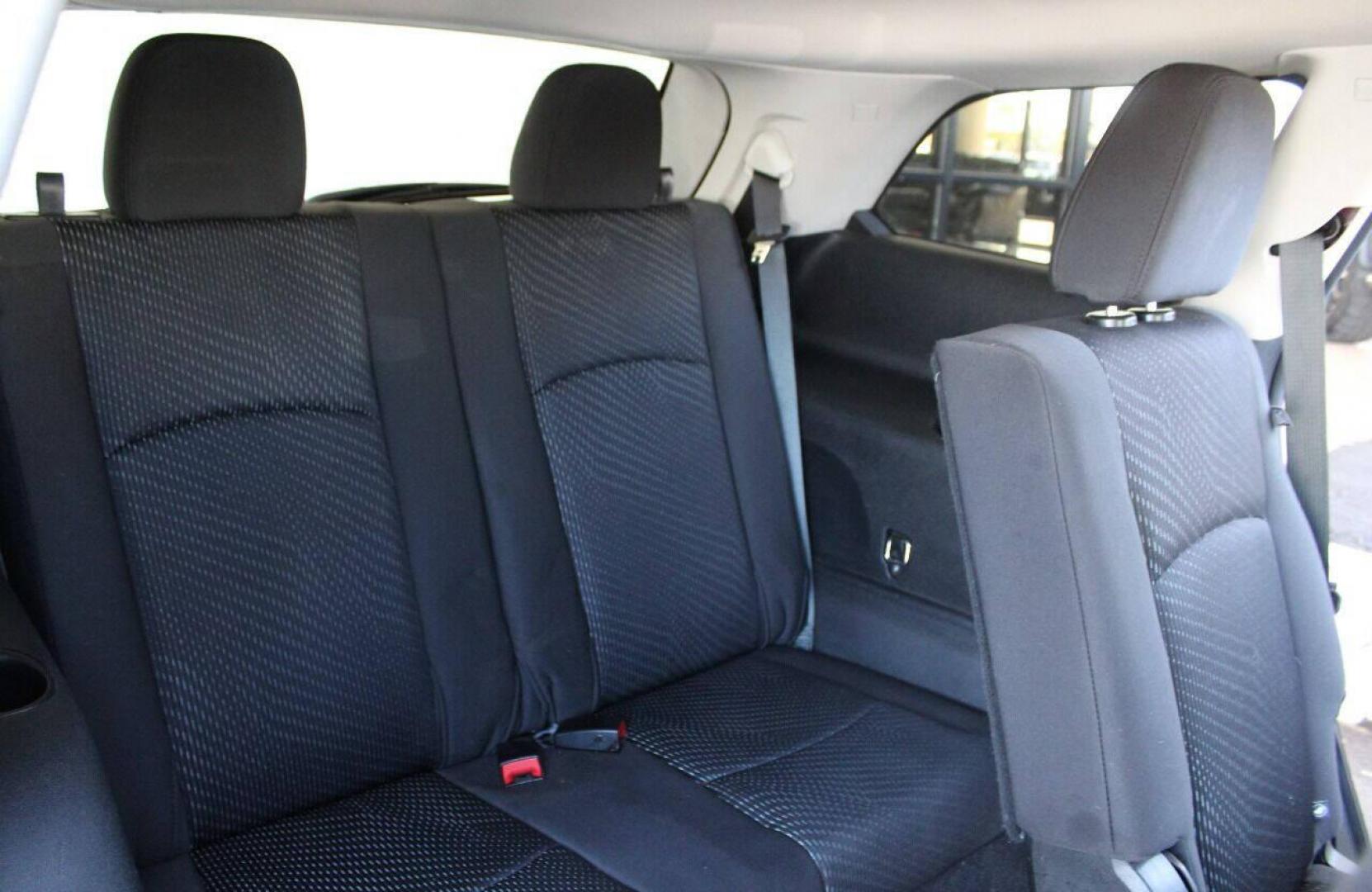 2018 Red Dodge Journey SE (3C4PDCAB3JT) with an 2.4L L4 DOHC 16V engine, 4A transmission, located at 4301 NW 39th , Oklahoma City, OK, 73112, (405) 949-5600, 35.512135, -97.598671 - NO DRIVERS LICENCE -NO FULL COVERAGE INSURANCE - NO CREDIT CHECK. COME ON OVER TO SUPERSPORTS, TAKE A LOOK AND TEST DRIVE. PLEASE GIVE US A CALL AT (405) 949-5600. NO LICENCIA DE CONDUCIR - NO SEGURO DE COBERTURA TOTAL - NO VERIFICACION DE CREDITO. VISITENOS EN SUPERSPORTS, MIRE NUESTRO - Photo#12