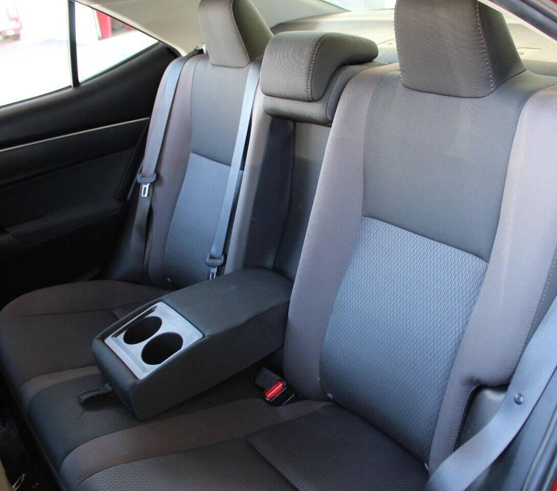 2018 Red Toyota Corolla XLE CVT (2T1BURHE7JC) with an 1.8L L4 DOHC 16V engine, CVT transmission, located at 4301 NW 39th , Oklahoma City, OK, 73112, (405) 949-5600, 35.512135, -97.598671 - NO DRIVERS LICENCE -NO FULL COVERAGE INSURANCE - NO CREDIT CHECK. COME ON OVER TO SUPERSPORTS, TAKE A LOOK AND TEST DRIVE. PLEASE GIVE US A CALL AT (405) 949-5600. NO LICENCIA DE CONDUCIR - NO SEGURO DE COBERTURA TOTAL - NO VERIFICACION DE CREDITO. VISITENOS EN SUPERSPORTS, MIRE NUESTRO - Photo#13