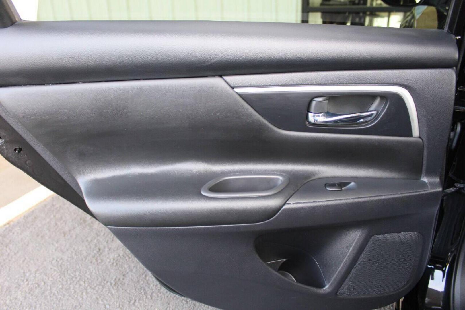 2017 Black Nissan Altima 2.5 S (1N4AL3AP9HC) with an 2.5L L4 DOHC 16V engine, CVT transmission, located at 4301 NW 39th , Oklahoma City, OK, 73112, (405) 949-5600, 35.512135, -97.598671 - 4 new tiers. NO DRIVERS LICENCE -NO FULL COVERAGE INSURANCE - NO CREDIT CHECK. COME ON OVER TO SUPERSPORTS, TAKE A LOOK AND TEST DRIVE. PLEASE GIVE US A CALL AT (405) 949-5600. NO LICENCIA DE CONDUCIR - NO SEGURO DE COBERTURA TOTAL - NO VERIFICACION DE CREDITO. VISITENOS EN SUPERS - Photo#13