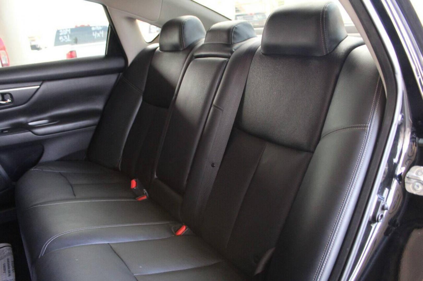 2017 Black Nissan Altima 2.5 S (1N4AL3AP9HC) with an 2.5L L4 DOHC 16V engine, CVT transmission, located at 4301 NW 39th , Oklahoma City, OK, 73112, (405) 949-5600, 35.512135, -97.598671 - 4 new tiers. NO DRIVERS LICENCE -NO FULL COVERAGE INSURANCE - NO CREDIT CHECK. COME ON OVER TO SUPERSPORTS, TAKE A LOOK AND TEST DRIVE. PLEASE GIVE US A CALL AT (405) 949-5600. NO LICENCIA DE CONDUCIR - NO SEGURO DE COBERTURA TOTAL - NO VERIFICACION DE CREDITO. VISITENOS EN SUPERS - Photo#14