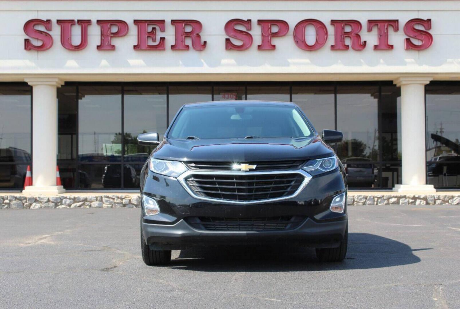 2018 Black Chevrolet Equinox LT AWD (2GNAXSEV7J6) with an 1.5L L4 DIR DOHC 16V TURBO engine, 6A transmission, located at 4301 NW 39th , Oklahoma City, OK, 73112, (405) 949-5600, 35.512135, -97.598671 - NO DRIVERS LICENCE NO-FULL COVERAGE INSURANCE-NO CREDIT CHECK. COME ON OVER TO SUPERSPORTS AND TAKE A LOOK AND TEST DRIVE. PLEASE GIVE US A CALL AT (405) 949-5600. NO LICENSIA DE MANEJAR- NO SEGURO DE COBERTURA TOTAL- NO VERIFICACCION DE CREDITO. POR FAVOR VENGAN A SUPERSPORTS, ECHE UN - Photo#3