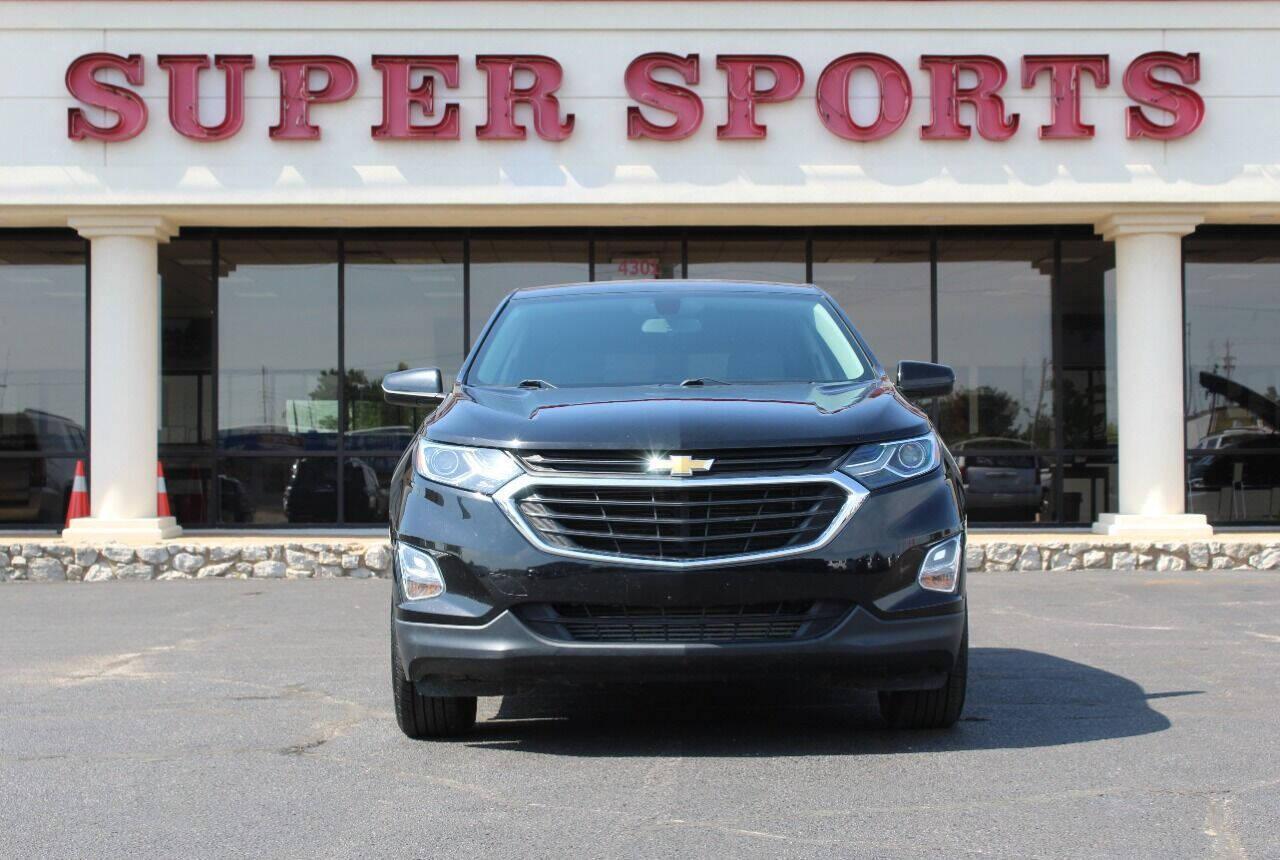 2018 Black Chevrolet Equinox LT AWD (2GNAXSEV7J6) with an 1.5L L4 DIR DOHC 16V TURBO engine, 6A transmission, located at 4301 NW 39th , Oklahoma City, OK, 73112, (405) 949-5600, 35.512135, -97.598671 - NO DRIVERS LICENCE -NO FULL COVERAGE INSURANCE - NO CREDIT CHECK. COME ON OVER TO SUPERSPORTS, TAKE A LOOK AND TEST DRIVE. PLEASE GIVE US A CALL AT (405) 949-5600. NO LICENCIA DE CONDUCIR - NO SEGURO DE COBERTURA TOTAL - NO VERIFICACION DE CREDITO. VISITENOS EN SUPERSPORTS, MIRE NUESTRO - Photo#2