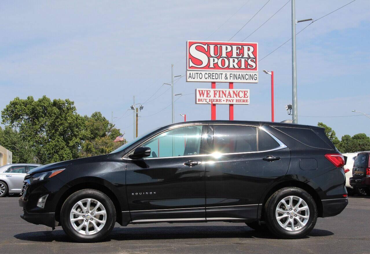 2018 Black Chevrolet Equinox LT AWD (2GNAXSEV7J6) with an 1.5L L4 DIR DOHC 16V TURBO engine, 6A transmission, located at 4301 NW 39th , Oklahoma City, OK, 73112, (405) 949-5600, 35.512135, -97.598671 - NO DRIVERS LICENCE -NO FULL COVERAGE INSURANCE - NO CREDIT CHECK. COME ON OVER TO SUPERSPORTS, TAKE A LOOK AND TEST DRIVE. PLEASE GIVE US A CALL AT (405) 949-5600. NO LICENCIA DE CONDUCIR - NO SEGURO DE COBERTURA TOTAL - NO VERIFICACION DE CREDITO. VISITENOS EN SUPERSPORTS, MIRE NUESTRO - Photo#6