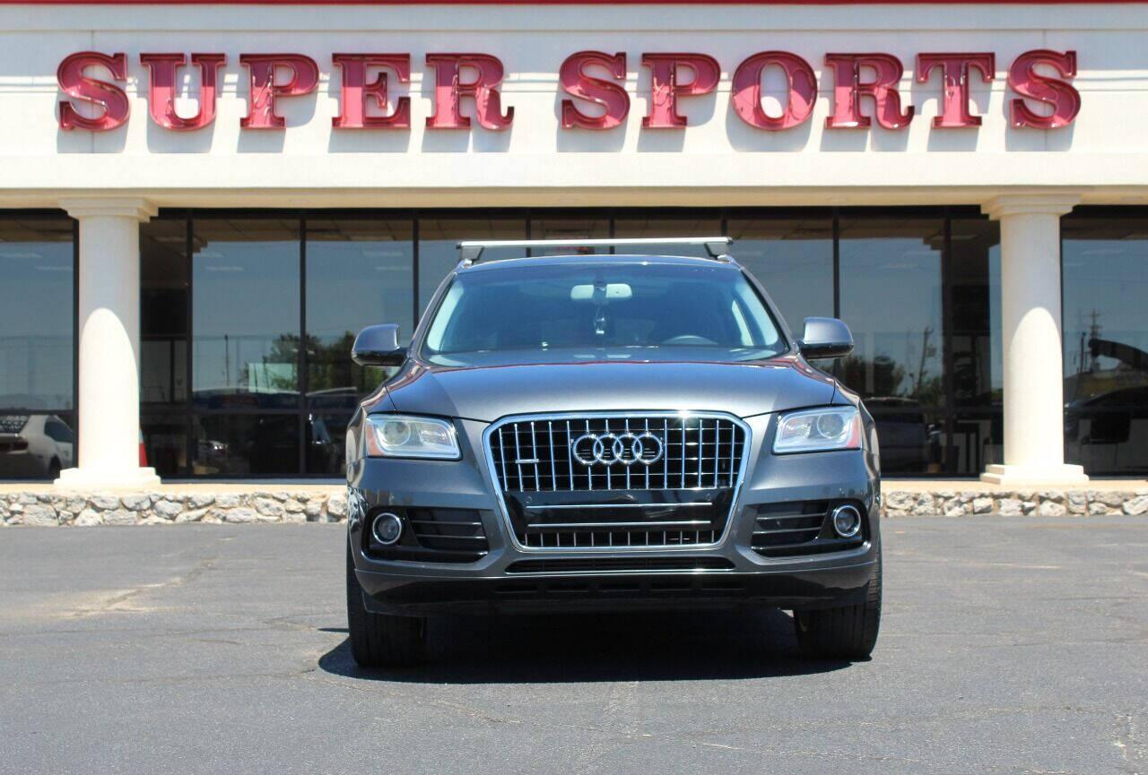 2015 Silver Audi Q5 2.0T Premium Plus quattro (WA1LFAFP3FA) with an 2.0L L4 DOHC 16V engine, 8-Speed Automatic transmission, located at 4301 NW 39th , Oklahoma City, OK, 73112, (405) 949-5600, 35.512135, -97.598671 - THIS VEHICLE HAS 4 BRAND NEW TIRES NO DRIVERS LICENCE - NO-FULL COVERAGE INSURANCE - NO CREDIT CHECK. COME ON OVER TO SUPERSPORTS AND TAKE A LOOK AND TEST DRIVE. PLEASE GIVE US A CALL AT (405) 949-5600. NO LICENCIA DE MANEJAR - NO SEGURO DE COBERTURA TOTAL - NO VERIFICACION DE CREDITO - Photo#8