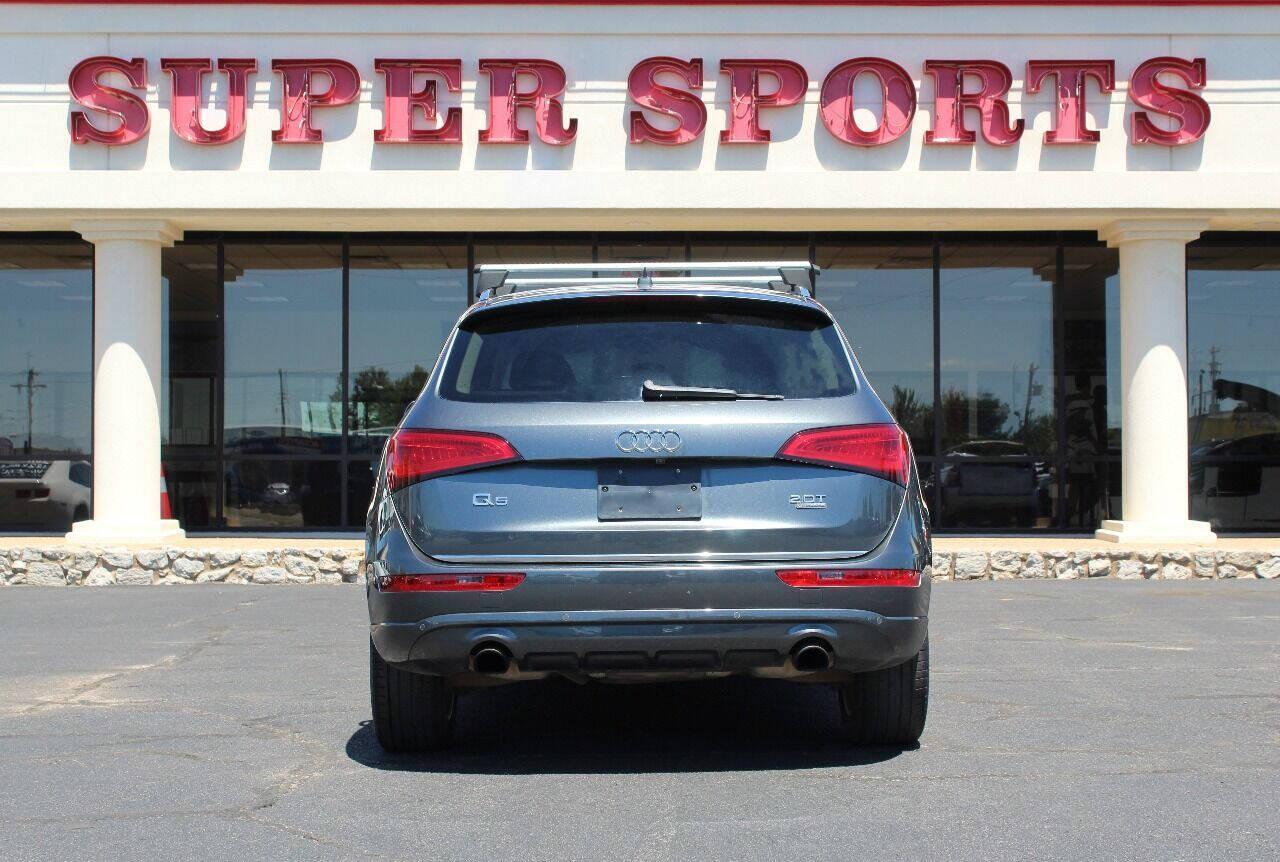 2015 Silver Audi Q5 2.0T Premium Plus quattro (WA1LFAFP3FA) with an 2.0L L4 DOHC 16V engine, 8-Speed Automatic transmission, located at 4301 NW 39th , Oklahoma City, OK, 73112, (405) 949-5600, 35.512135, -97.598671 - THIS VEHICLE HAS 4 BRAND NEW TIRES NO DRIVERS LICENCE - NO-FULL COVERAGE INSURANCE - NO CREDIT CHECK. COME ON OVER TO SUPERSPORTS AND TAKE A LOOK AND TEST DRIVE. PLEASE GIVE US A CALL AT (405) 949-5600. NO LICENCIA DE MANEJAR - NO SEGURO DE COBERTURA TOTAL - NO VERIFICACION DE CREDITO - Photo#10