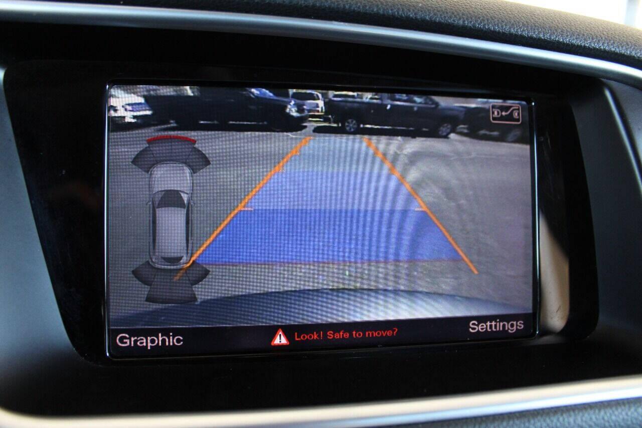 2015 Silver Audi Q5 2.0T Premium Plus quattro (WA1LFAFP3FA) with an 2.0L L4 DOHC 16V engine, 8-Speed Automatic transmission, located at 4301 NW 39th , Oklahoma City, OK, 73112, (405) 949-5600, 35.512135, -97.598671 - THIS VEHICLE HAS 4 BRAND NEW TIRES NO DRIVERS LICENCE - NO-FULL COVERAGE INSURANCE - NO CREDIT CHECK. COME ON OVER TO SUPERSPORTS AND TAKE A LOOK AND TEST DRIVE. PLEASE GIVE US A CALL AT (405) 949-5600. NO LICENCIA DE MANEJAR - NO SEGURO DE COBERTURA TOTAL - NO VERIFICACION DE CREDITO - Photo#25