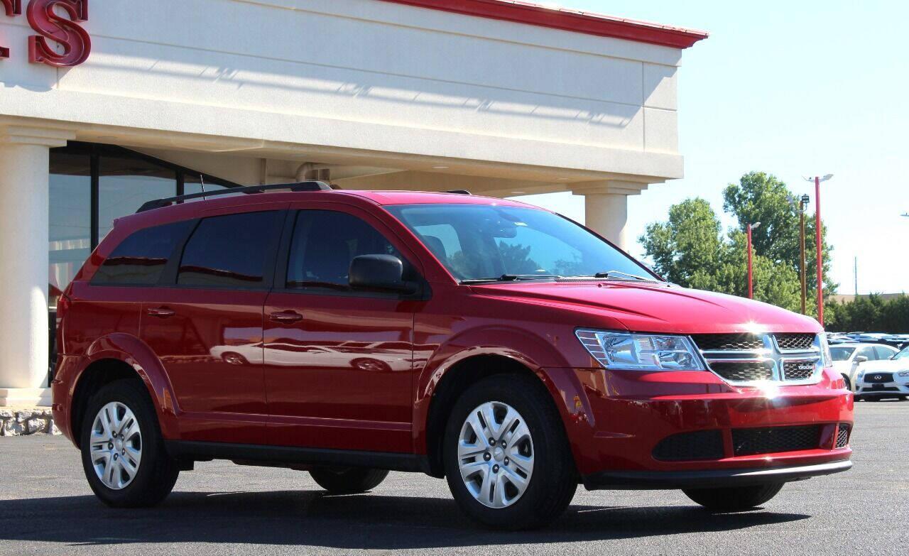 2020 Red Dodge Journey SE Value (3C4PDCAB5LT) with an 2.4L L4 DOHC 16V engine, 6A transmission, located at 4301 NW 39th , Oklahoma City, OK, 73112, (405) 949-5600, 35.512135, -97.598671 - NO DRIVERS LICENCE NO-FULL COVERAGE INSURANCE-NO CREDIT CHECK. COME ON OVER TO SUPERSPORTS AND TAKE A LOOK AND TEST DRIVE. PLEASE GIVE US A CALL AT (405) 949-5600. NO LICENSIA DE MANEJAR- NO SEGURO DE COBERTURA TOTAL- NO VERIFICACCION DE CREDITO. POR FAVOR VENGAN A SUPERSPORTS, ECHE UN - Photo#23
