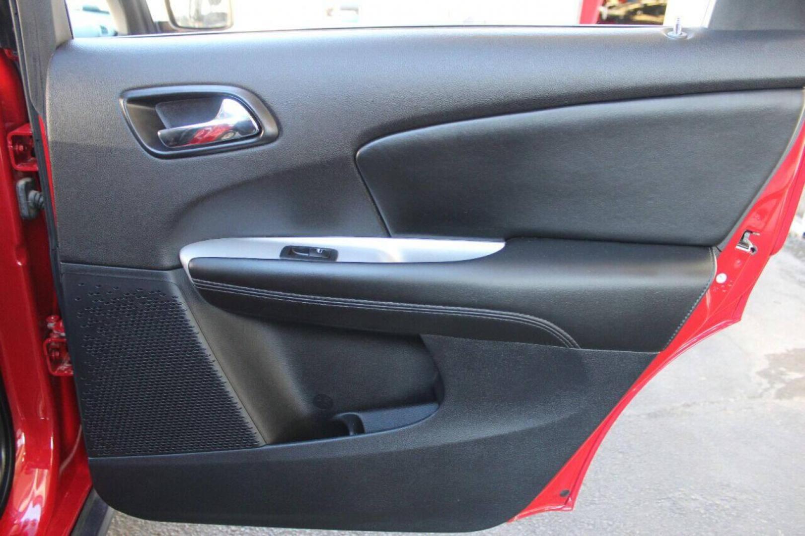 2020 Red Dodge Journey SE Value (3C4PDCAB5LT) with an 2.4L L4 DOHC 16V engine, 6A transmission, located at 4301 NW 39th , Oklahoma City, OK, 73112, (405) 949-5600, 35.512135, -97.598671 - NO DRIVERS LICENCE NO-FULL COVERAGE INSURANCE-NO CREDIT CHECK. COME ON OVER TO SUPERSPORTS AND TAKE A LOOK AND TEST DRIVE. PLEASE GIVE US A CALL AT (405) 949-5600. NO LICENSIA DE MANEJAR- NO SEGURO DE COBERTURA TOTAL- NO VERIFICACCION DE CREDITO. POR FAVOR VENGAN A SUPERSPORTS, EC - Photo#31