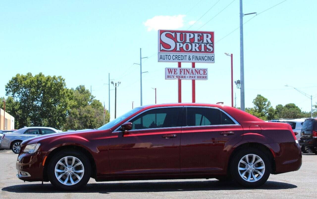 2015 Maroon Chrysler 300 Limited RWD (2C3CCAAG6FH) with an 3.6L V6 3.6L V6 engine, Automatic 8-Speed transmission, located at 4301 NW 39th , Oklahoma City, OK, 73112, (405) 949-5600, 35.512135, -97.598671 - Hablamos espaol. SPEND SMART --- BUY FROM SUPER SPORTS. ASKING WHOLESALE CASH PRICE: $8,900 (CASH ONLY) PLUS $100 PROCESSING FEE. ALL PRICES, DOWN PAYMENTS, PAYMENTS, AND FINANCE TERMS ARE NEGOTIABLE AT THE TIME OF APPROVAL. WE WILL WORK WITH YOU TO FIT YOUR BUDGET. WE WILL EVEN LOWE- Photo#6