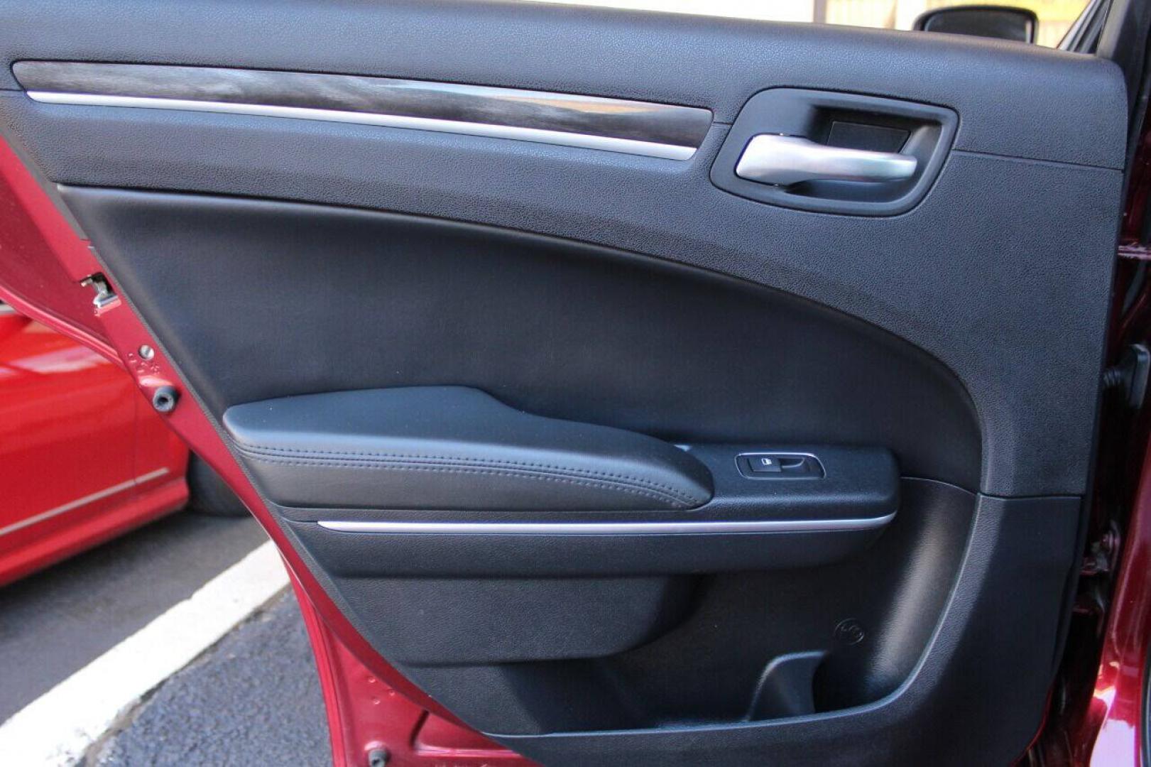 2015 Maroon Chrysler 300 Limited RWD (2C3CCAAG6FH) with an 3.6L V6 3.6L V6 engine, Automatic 8-Speed transmission, located at 4301 NW 39th , Oklahoma City, OK, 73112, (405) 949-5600, 35.512135, -97.598671 - Hablamos espanol. SPEND SMART --- BUY FROM SUPER SPORTS. ALL PRICES, DOWN PAYMENTS, PAYMENTS, AND FINANCE TERMS ARE NEGOTIABLE AT THE TIME OF APPROVAL. WE WILL WORK WITH YOU TO FIT YOUR BUDGET. WE WILL EVEN LOWER AND ADJUST THE NUMBERS TO HELP MAKE THE VEHICLE MORE AFFORDABLE FOR YOU.- Photo#14