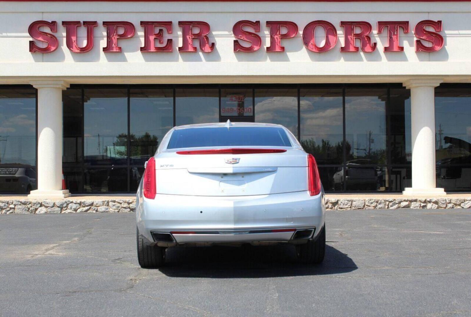 2017 Silver Cadillac XTS Luxury FWD (2G61M5S37H9) with an 3.6L V6 DOHC 24V engine, 6A transmission, located at 4301 NW 39th , Oklahoma City, OK, 73112, (405) 949-5600, 35.512135, -97.598671 - NO DRIVERS LICENCE NO-FULL COVERAGE INSURANCE-NO CREDIT CHECK. COME ON OVER TO SUPERSPORTS AND TAKE A LOOK AND TEST DRIVE. PLEASE GIVE US A CALL AT (405) 949-5600. NO LICENSIA DE MANEJAR- NO SEGURO DE COBERTURA TOTAL- NO VERIFICACCION DE CREDITO. POR FAVOR VENGAN A SUPERSPORTS, ECHE UN - Photo#5