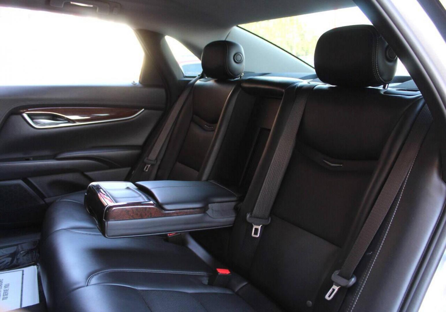 2017 Silver Cadillac XTS Luxury FWD (2G61M5S37H9) with an 3.6L V6 DOHC 24V engine, 6A transmission, located at 4301 NW 39th , Oklahoma City, OK, 73112, (405) 949-5600, 35.512135, -97.598671 - NO DRIVERS LICENCE NO-FULL COVERAGE INSURANCE-NO CREDIT CHECK. COME ON OVER TO SUPERSPORTS AND TAKE A LOOK AND TEST DRIVE. PLEASE GIVE US A CALL AT (405) 949-5600. NO LICENSIA DE MANEJAR- NO SEGURO DE COBERTURA TOTAL- NO VERIFICACCION DE CREDITO. POR FAVOR VENGAN A SUPERSPORTS, ECHE UN - Photo#14