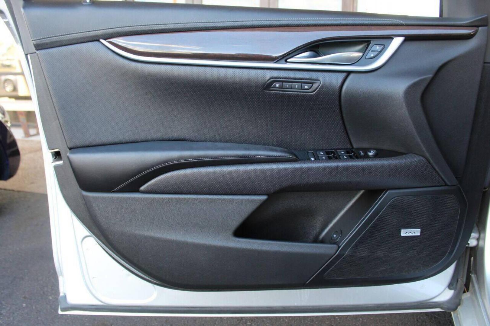 2017 Silver Cadillac XTS Luxury FWD (2G61M5S37H9) with an 3.6L V6 DOHC 24V engine, 6A transmission, located at 4301 NW 39th , Oklahoma City, OK, 73112, (405) 949-5600, 35.512135, -97.598671 - NO DRIVERS LICENCE NO-FULL COVERAGE INSURANCE-NO CREDIT CHECK. COME ON OVER TO SUPERSPORTS AND TAKE A LOOK AND TEST DRIVE. PLEASE GIVE US A CALL AT (405) 949-5600. NO LICENSIA DE MANEJAR- NO SEGURO DE COBERTURA TOTAL- NO VERIFICACCION DE CREDITO. POR FAVOR VENGAN A SUPERSPORTS, ECHE UN - Photo#15