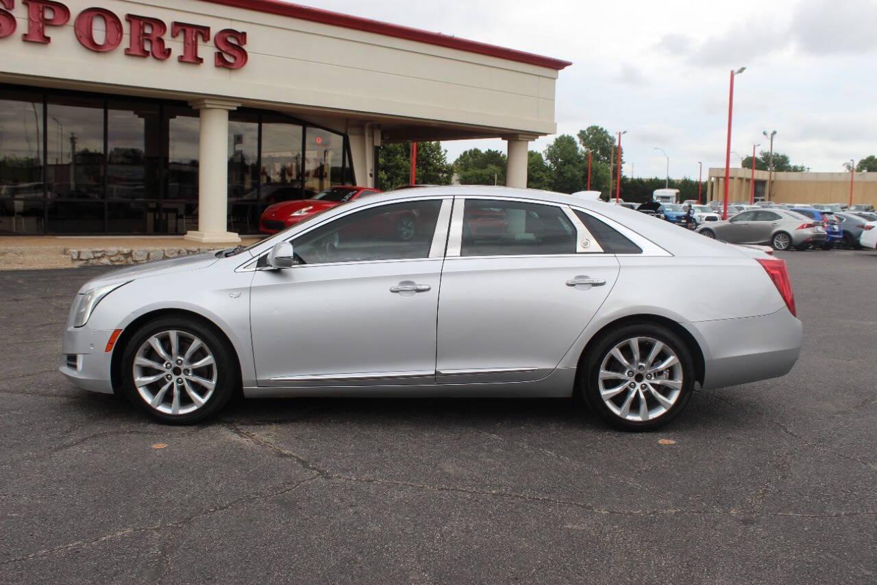 2017 Silver Cadillac XTS Luxury FWD (2G61M5S37H9) with an 3.6L V6 3.6L V6 engine, Automatic 6-Speed transmission, located at 4301 NW 39th , Oklahoma City, OK, 73112, (405) 949-5600, 35.512135, -97.598671 - NO DRIVERS LICENCE -NO FULL COVERAGE INSURANCE - NO CREDIT CHECK. COME ON OVER TO SUPERSPORTS, TAKE A LOOK AND TEST DRIVE. PLEASE GIVE US A CALL AT (405) 949-5600. NO LICENCIA DE CONDUCIR - NO SEGURO DE COBERTURA TOTAL - NO VERIFICACION DE CREDITO. VISITENOS EN SUPERSPORTS, MIRE NUESTRO - Photo#5