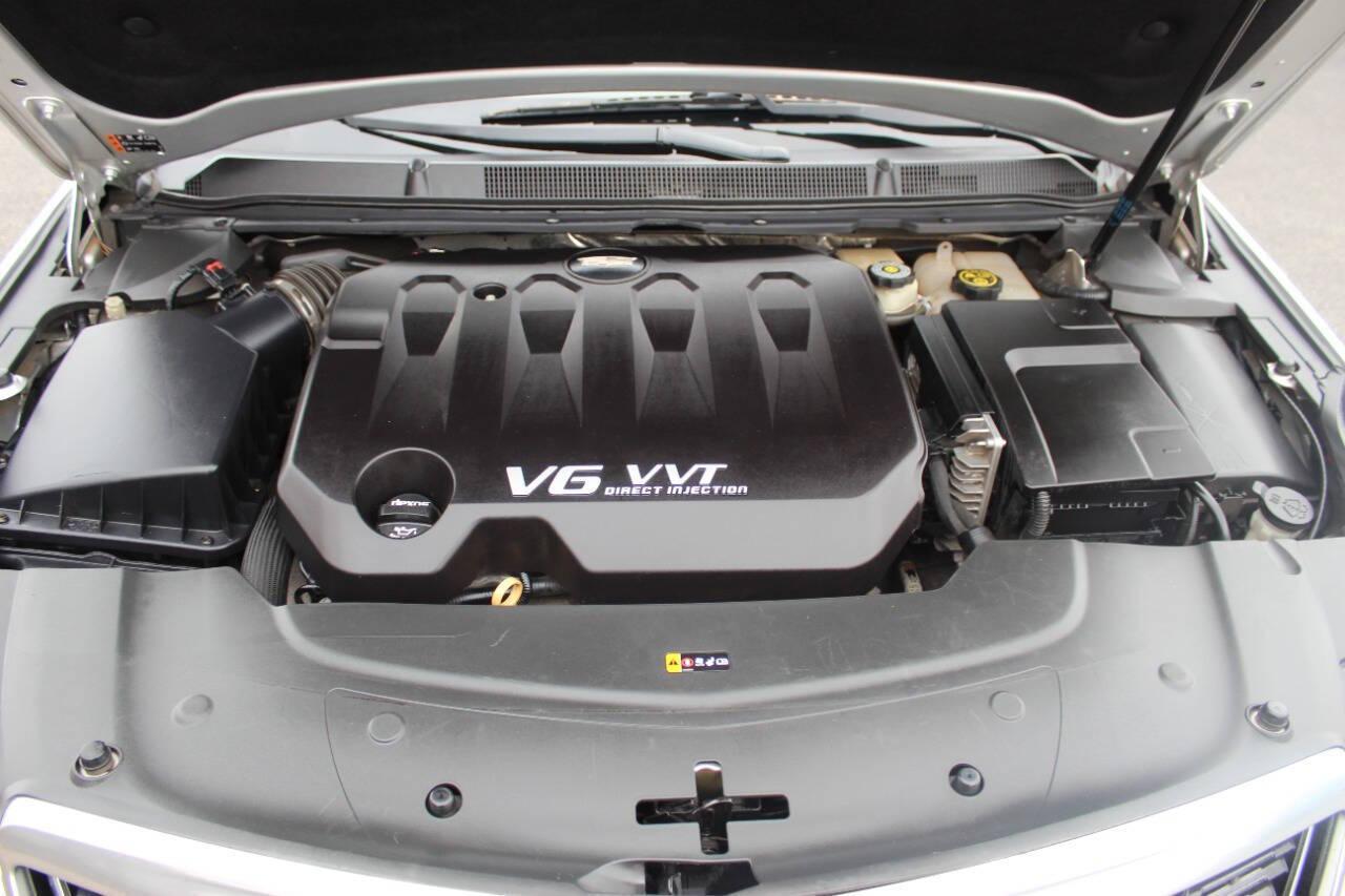 2017 Silver Cadillac XTS Luxury FWD (2G61M5S37H9) with an 3.6L V6 3.6L V6 engine, Automatic 6-Speed transmission, located at 4301 NW 39th , Oklahoma City, OK, 73112, (405) 949-5600, 35.512135, -97.598671 - NO DRIVERS LICENCE -NO FULL COVERAGE INSURANCE - NO CREDIT CHECK. COME ON OVER TO SUPERSPORTS, TAKE A LOOK AND TEST DRIVE. PLEASE GIVE US A CALL AT (405) 949-5600. NO LICENCIA DE CONDUCIR - NO SEGURO DE COBERTURA TOTAL - NO VERIFICACION DE CREDITO. VISITENOS EN SUPERSPORTS, MIRE NUESTRO - Photo#7