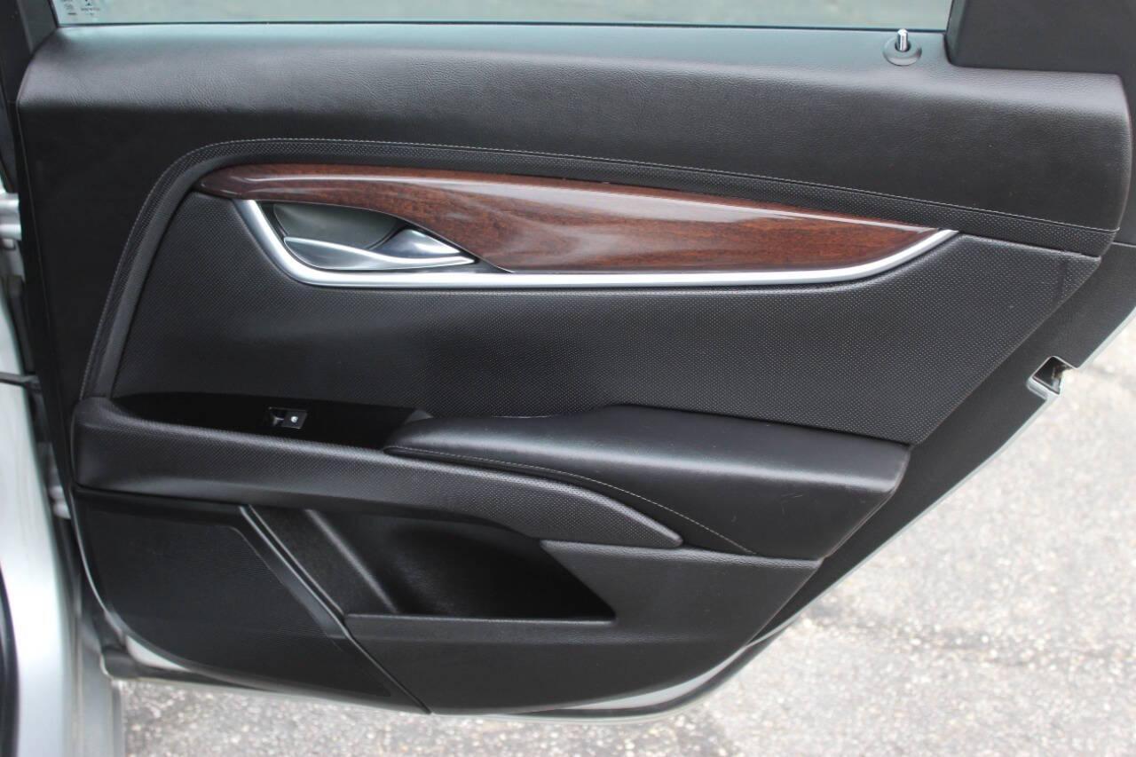 2017 Silver Cadillac XTS Luxury FWD (2G61M5S37H9) with an 3.6L V6 3.6L V6 engine, Automatic 6-Speed transmission, located at 4301 NW 39th , Oklahoma City, OK, 73112, (405) 949-5600, 35.512135, -97.598671 - NO DRIVERS LICENCE -NO FULL COVERAGE INSURANCE - NO CREDIT CHECK. COME ON OVER TO SUPERSPORTS, TAKE A LOOK AND TEST DRIVE. PLEASE GIVE US A CALL AT (405) 949-5600. NO LICENCIA DE CONDUCIR - NO SEGURO DE COBERTURA TOTAL - NO VERIFICACION DE CREDITO. VISITENOS EN SUPERSPORTS, MIRE NUESTRO - Photo#11