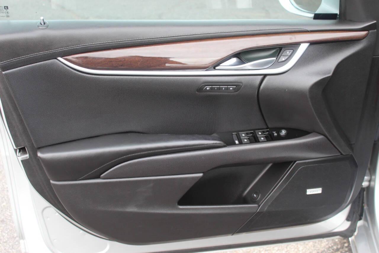 2017 Silver Cadillac XTS Luxury FWD (2G61M5S37H9) with an 3.6L V6 3.6L V6 engine, Automatic 6-Speed transmission, located at 4301 NW 39th , Oklahoma City, OK, 73112, (405) 949-5600, 35.512135, -97.598671 - NO DRIVERS LICENCE -NO FULL COVERAGE INSURANCE - NO CREDIT CHECK. COME ON OVER TO SUPERSPORTS, TAKE A LOOK AND TEST DRIVE. PLEASE GIVE US A CALL AT (405) 949-5600. NO LICENCIA DE CONDUCIR - NO SEGURO DE COBERTURA TOTAL - NO VERIFICACION DE CREDITO. VISITENOS EN SUPERSPORTS, MIRE NUESTRO - Photo#16