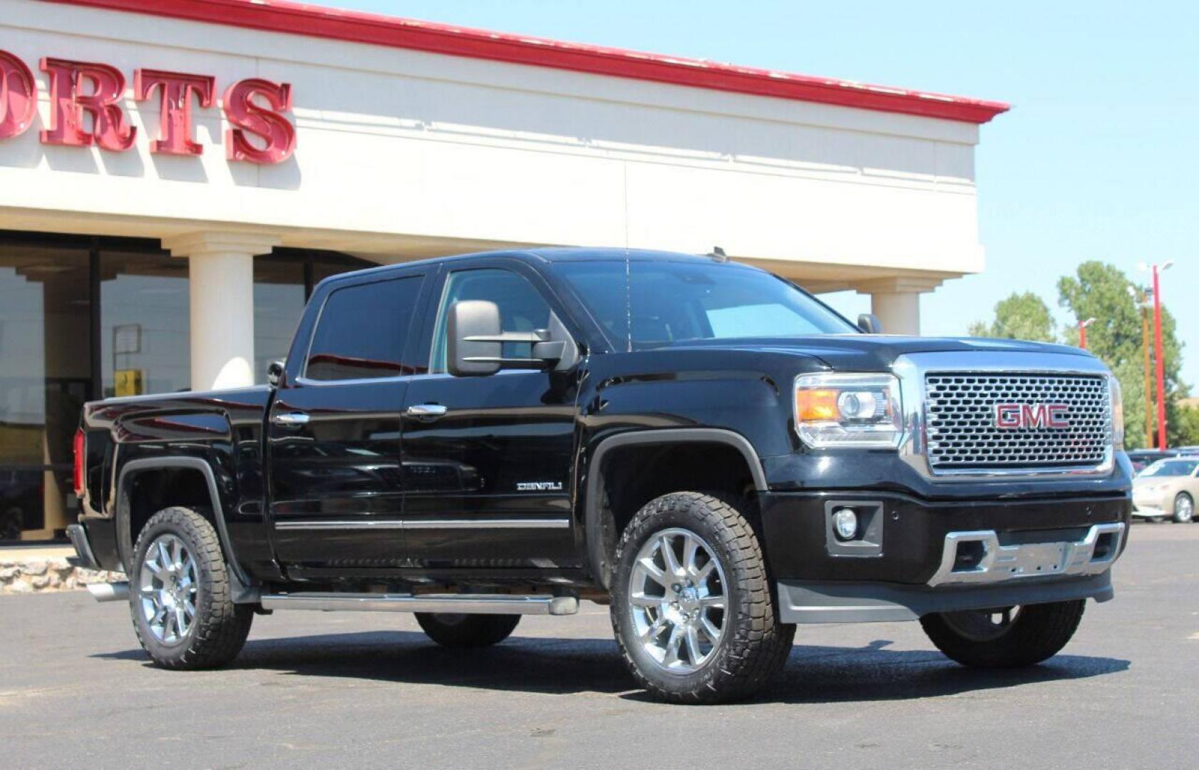 2014 Black GMC Sierra 1500 Denali Crew Cab 4WD (3GTU2WEJ6EG) with an 6.2L V8 OHV 16V engine, 6-Speed Automatic transmission, located at 4301 NW 39th , Oklahoma City, OK, 73112, (405) 949-5600, 35.512135, -97.598671 - NO DRIVERS LICENCE NO-FULL COVERAGE INSURANCE-NO CREDIT CHECK. COME ON OVER TO SUPERSPORTS AND TAKE A LOOK AND TEST DRIVE. PLEASE GIVE US A CALL AT (405) 949-5600. NO LICENSIA DE MANEJAR- NO SEGURO DE COBERTURA TOTAL- NO VERIFICACCION DE CREDITO. POR FAVOR VENGAN A SUPERSPORTS, ECHE UN - Photo#0