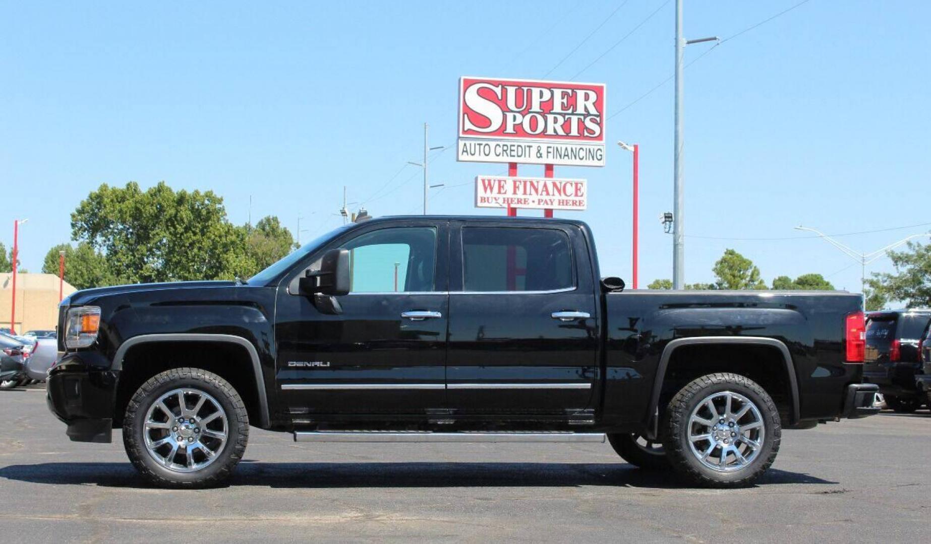 2014 Black GMC Sierra 1500 Denali Crew Cab 4WD (3GTU2WEJ6EG) with an 6.2L V8 OHV 16V engine, 6-Speed Automatic transmission, located at 4301 NW 39th , Oklahoma City, OK, 73112, (405) 949-5600, 35.512135, -97.598671 - NO DRIVERS LICENCE NO-FULL COVERAGE INSURANCE-NO CREDIT CHECK. COME ON OVER TO SUPERSPORTS AND TAKE A LOOK AND TEST DRIVE. PLEASE GIVE US A CALL AT (405) 949-5600. NO LICENSIA DE MANEJAR- NO SEGURO DE COBERTURA TOTAL- NO VERIFICACCION DE CREDITO. POR FAVOR VENGAN A SUPERSPORTS, ECHE UN - Photo#6